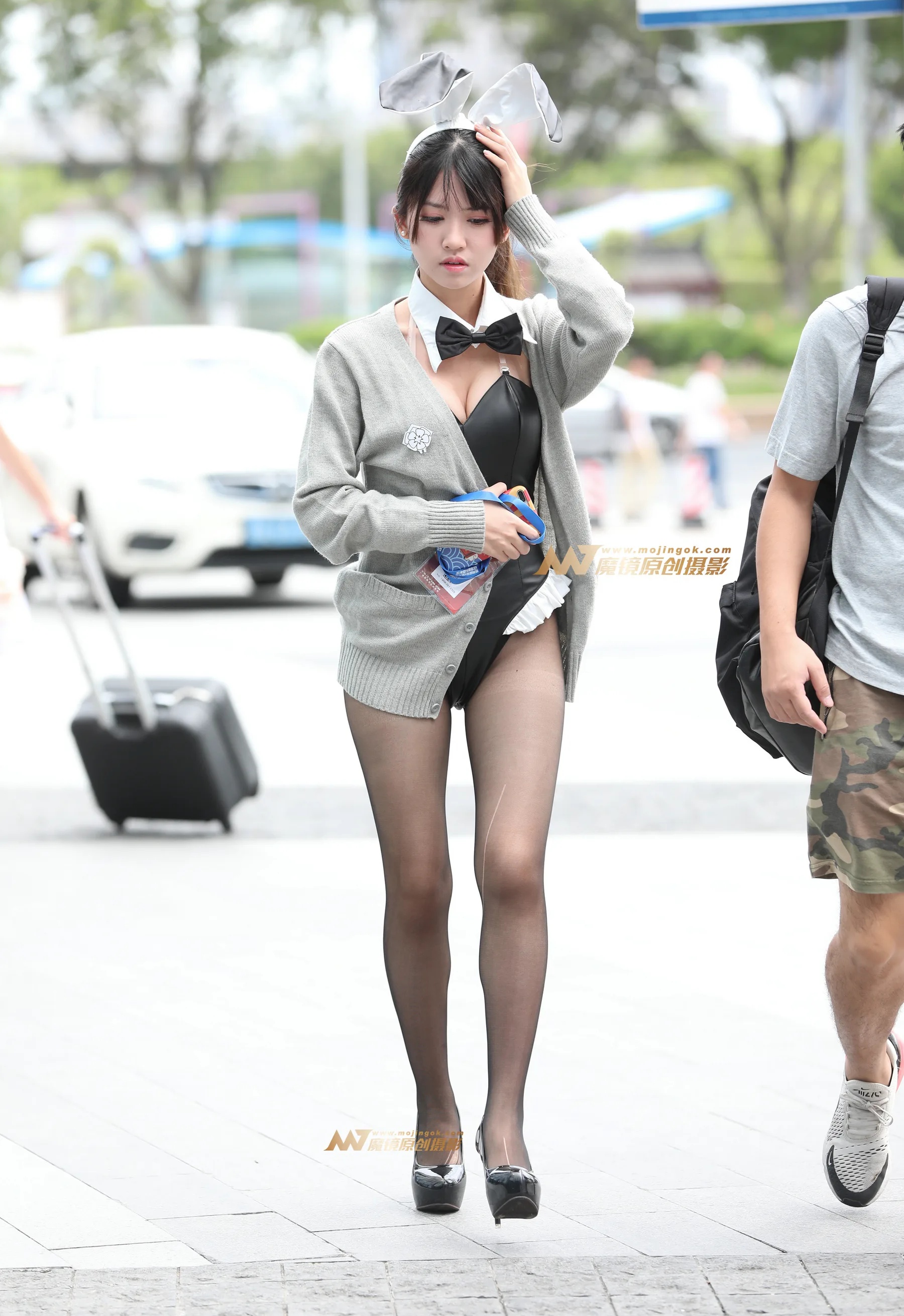 动漫博主_鳗鱼霏儿_No.010 极品黑色兔女郎 主题写真 [11P]Xiuren秀人写真高清美女套图写真下载-看套图看套图