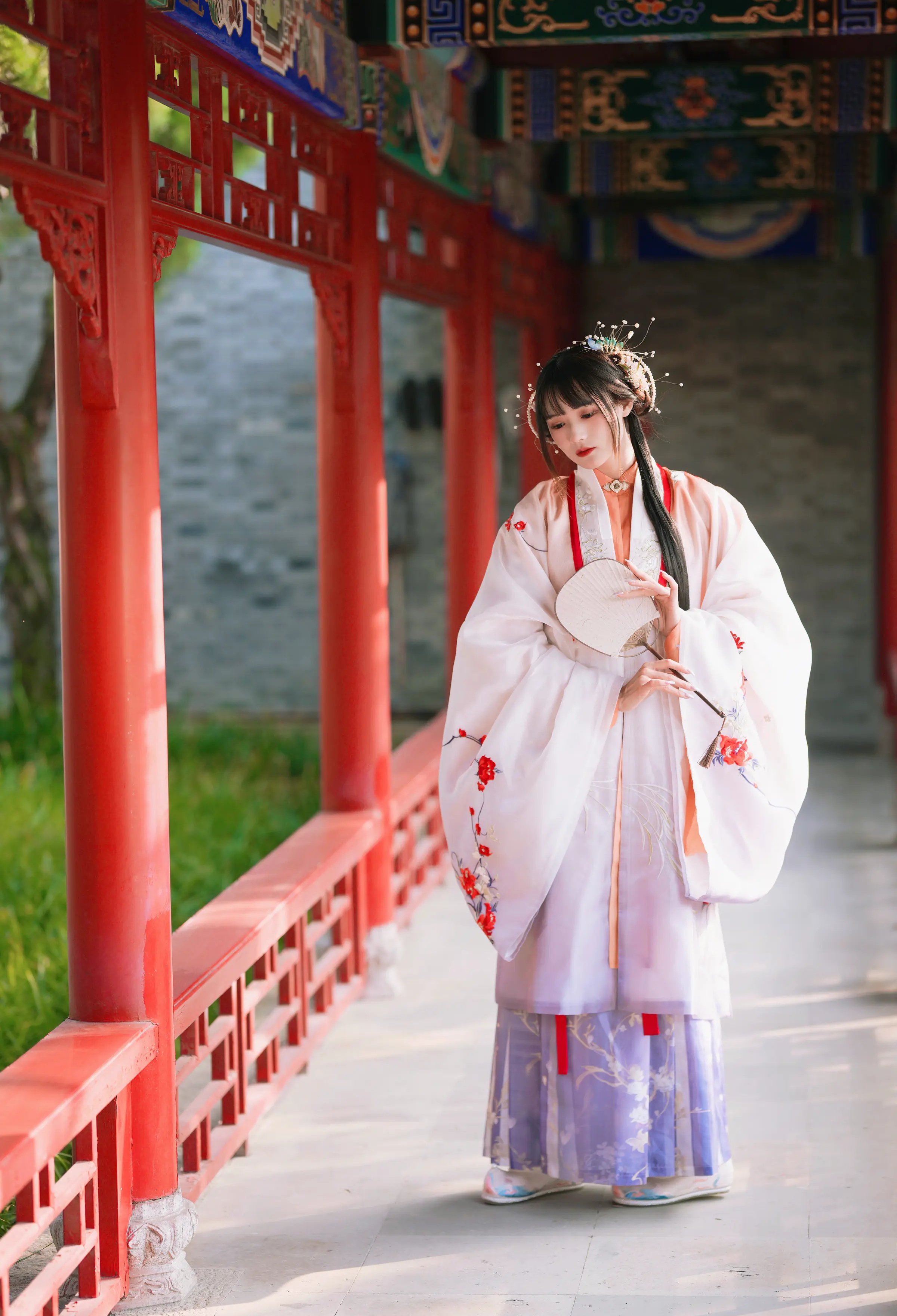 颜值博主_兔子Zzz不吃胡萝卜_No.139 &ndash; 红叶新赋 主题写真 [37P]Xiuren秀人写真高清美女套图写真下载-看套图看套图