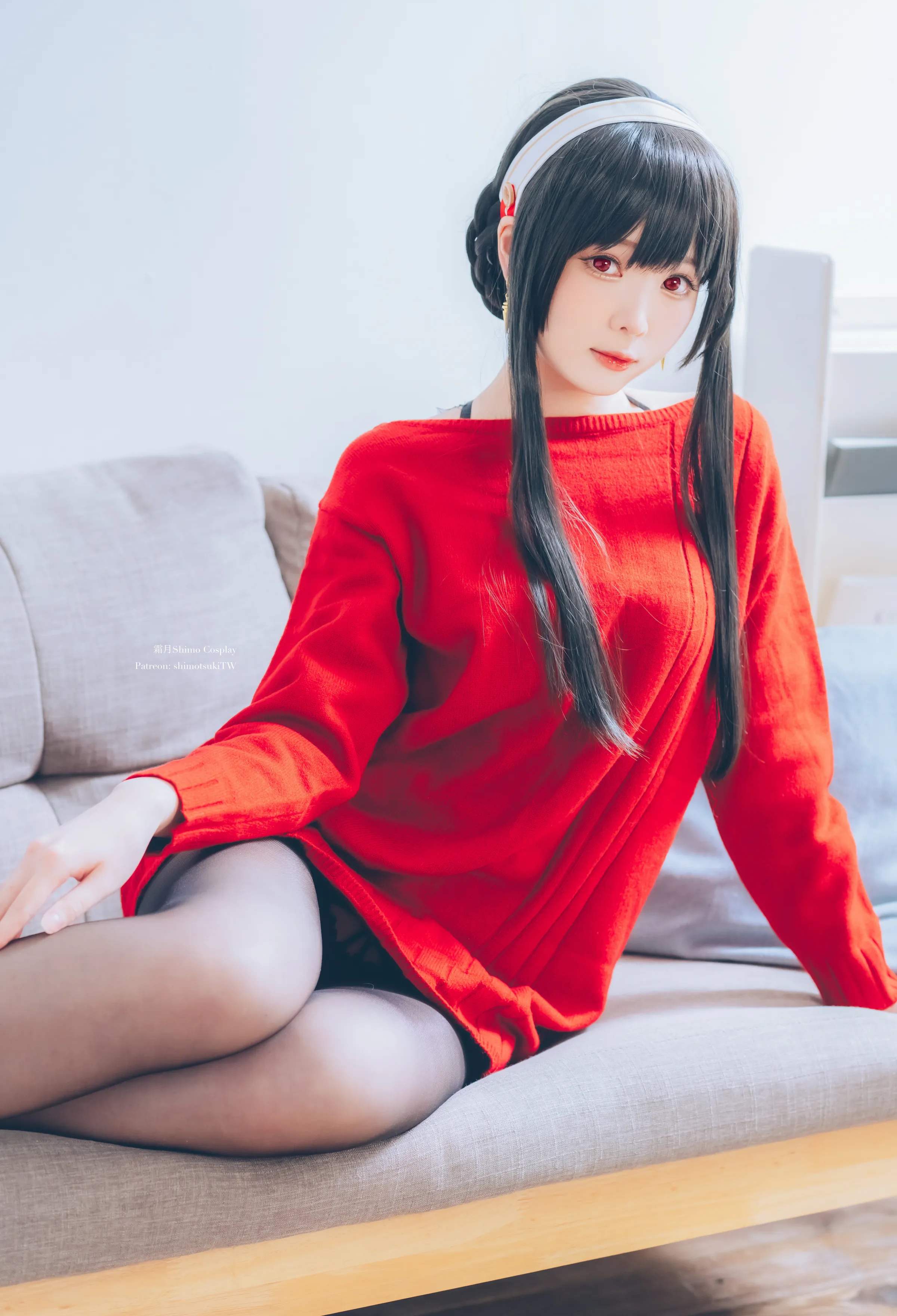 Coser美女_霜月shimo_No.095 &ndash; Yor Forger Red Sweater [15P]Xiuren秀人写真高清美女套图写真下载-看套图看套图