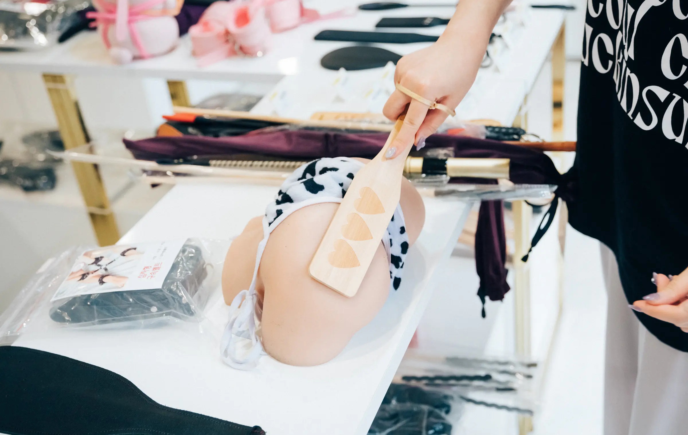 韩国写真机构_Loozy_No.049 &ndash; Mozzi (모찌) Adult Shop [82P]Xiuren秀人写真高清美女套图写真下载-看套图看套图