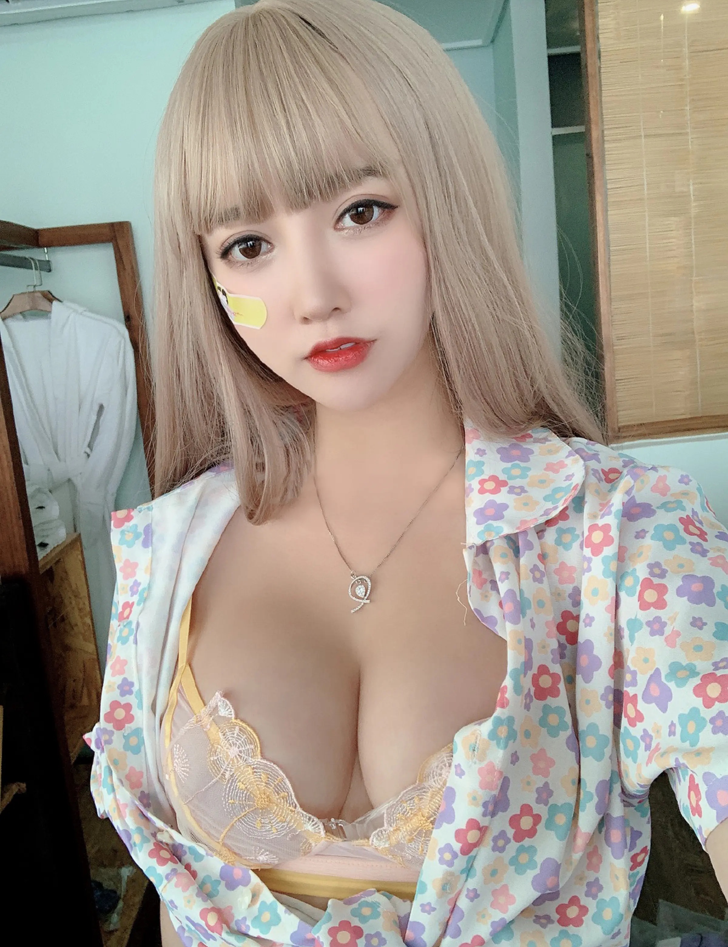 图片[5]Xiuren秀人写真高清美女套图写真下载-看套图Coser美女_过期米线线喵_No.127 twitter和微博美图 [27P]Xiuren秀人写真高清美女套图写真下载-看套图Coser网络美女论坛Xiuren秀人写真高清美女套图写真下载-看套图免费套图Xiuren秀人写真高清美女套图写真下载-看套图看套图