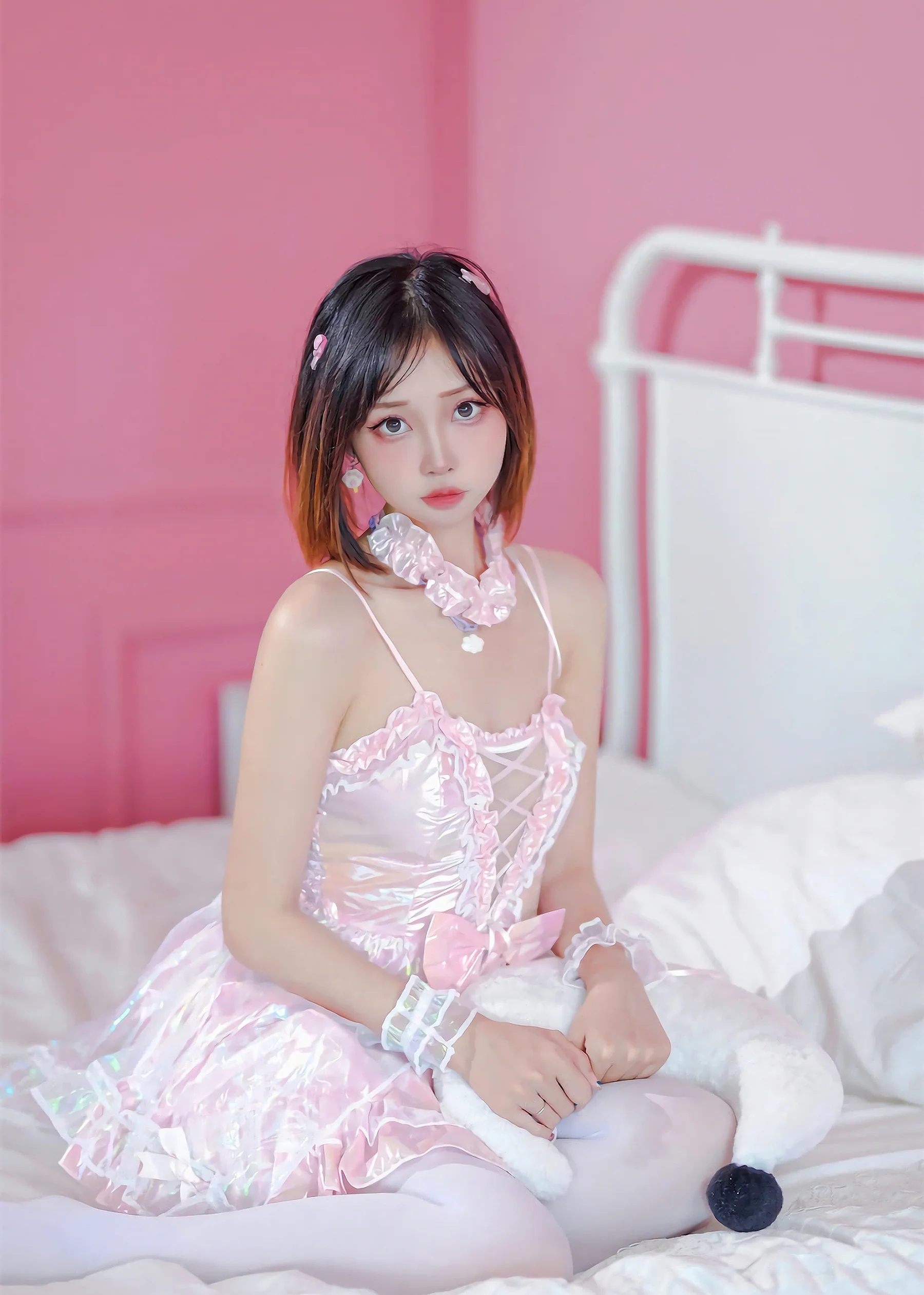 Coser美女_洛桑w伊梓_No.012 &ndash; 雪糕 主题写真 [32P]-看套图