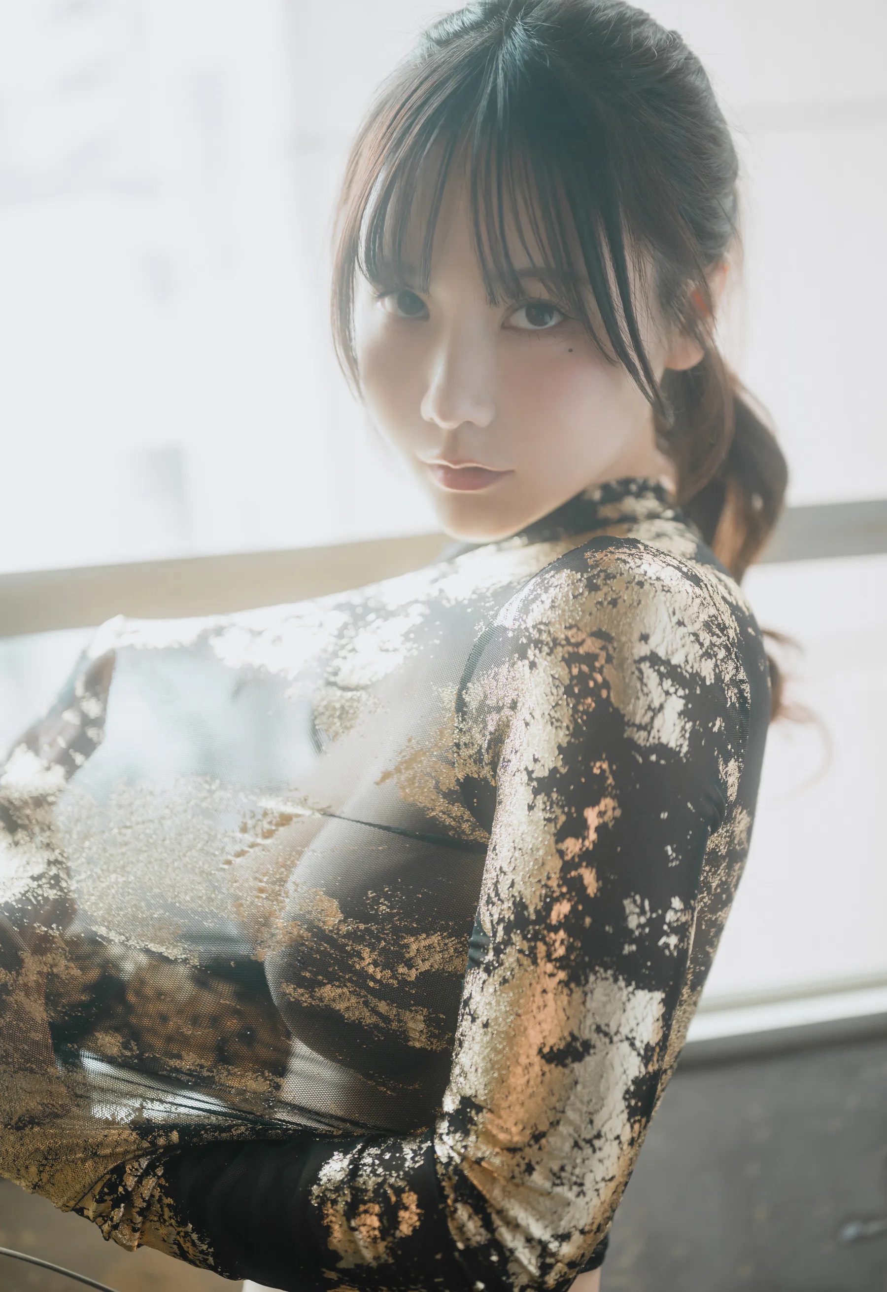 日本Coser美女_けん研_No.092 SILVER GOLD Silver Photobook + Gold Photobook [220P]-看套图