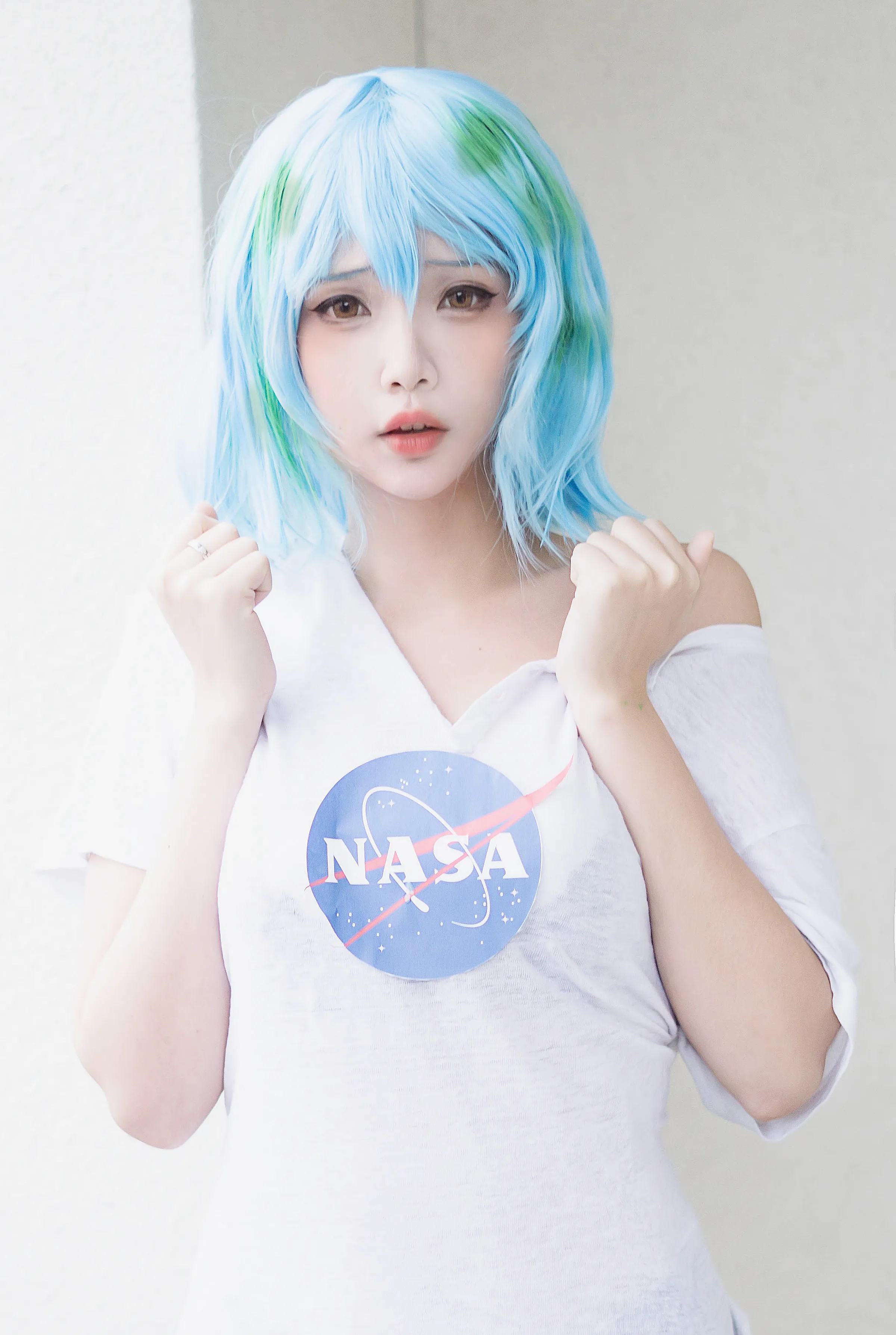 越南Coser美女_Hana Bunny_No.061 &ndash; Earth-Chan 主题写真 [13P]Xiuren秀人写真高清美女套图写真下载-看套图看套图