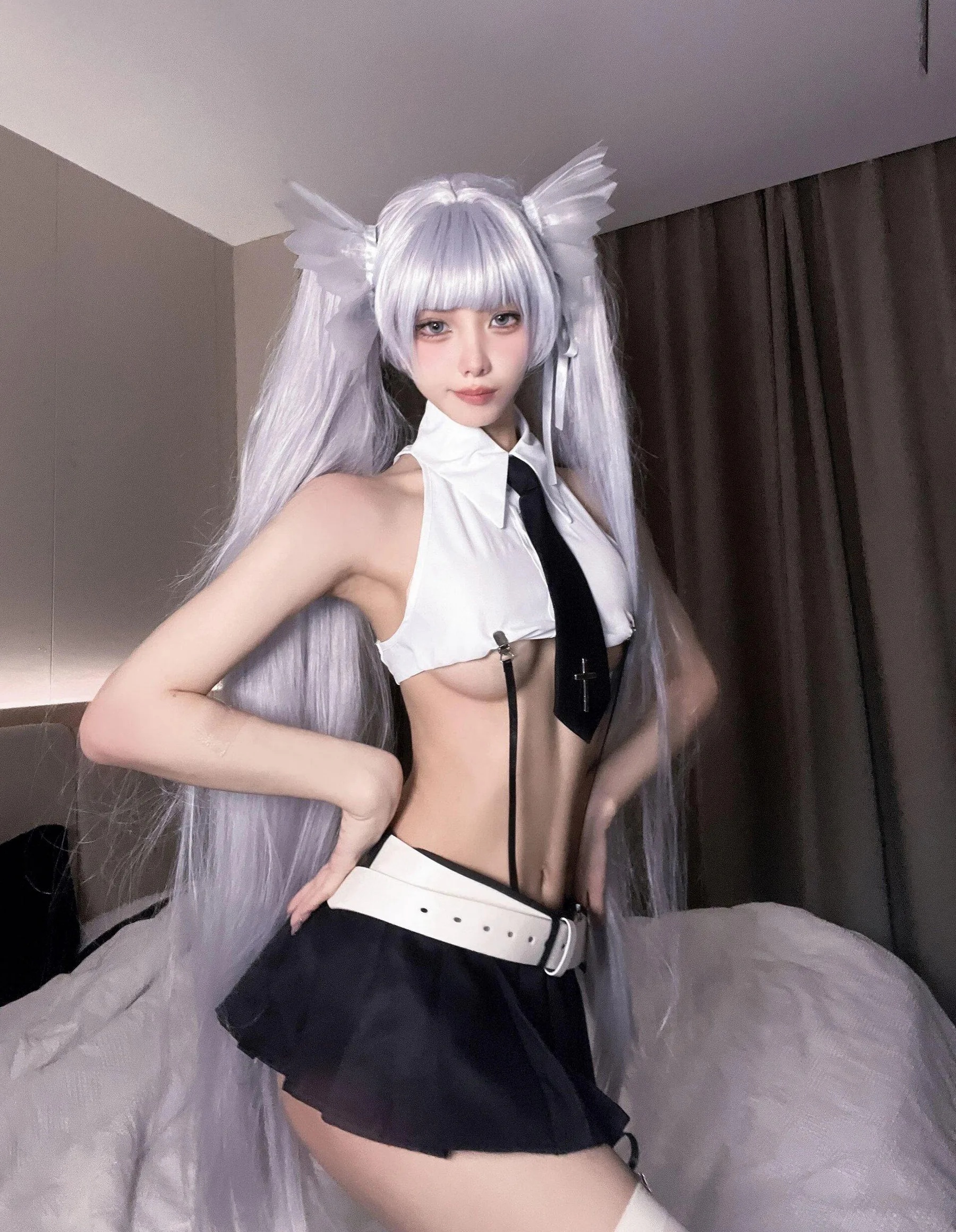 Coser美女_果咩酱w_No.047 &ndash; 天使女警 主题写真 [23P]Xiuren秀人写真高清美女套图写真下载-看套图看套图