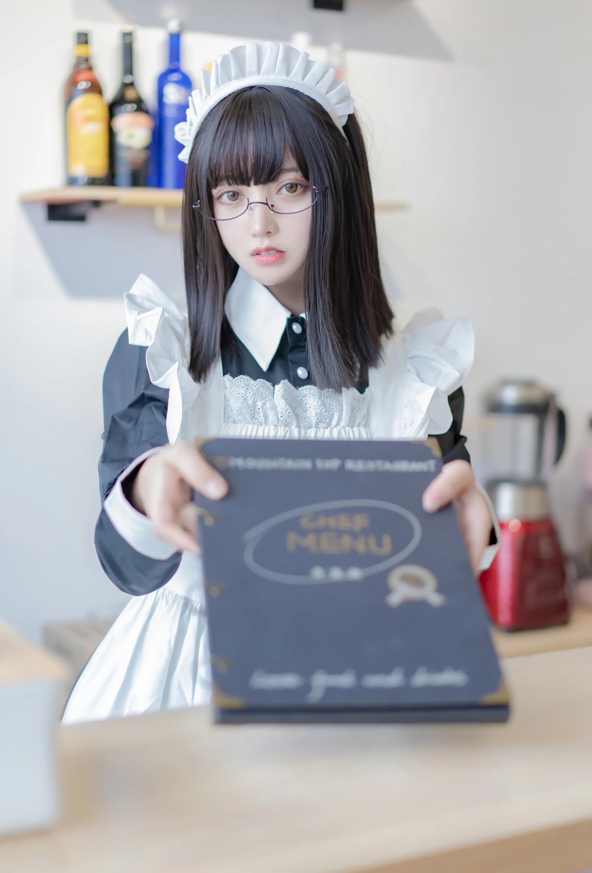 Coser美女_过期米线线喵_No.099 女仆长 主题写真 [28P]-看套图