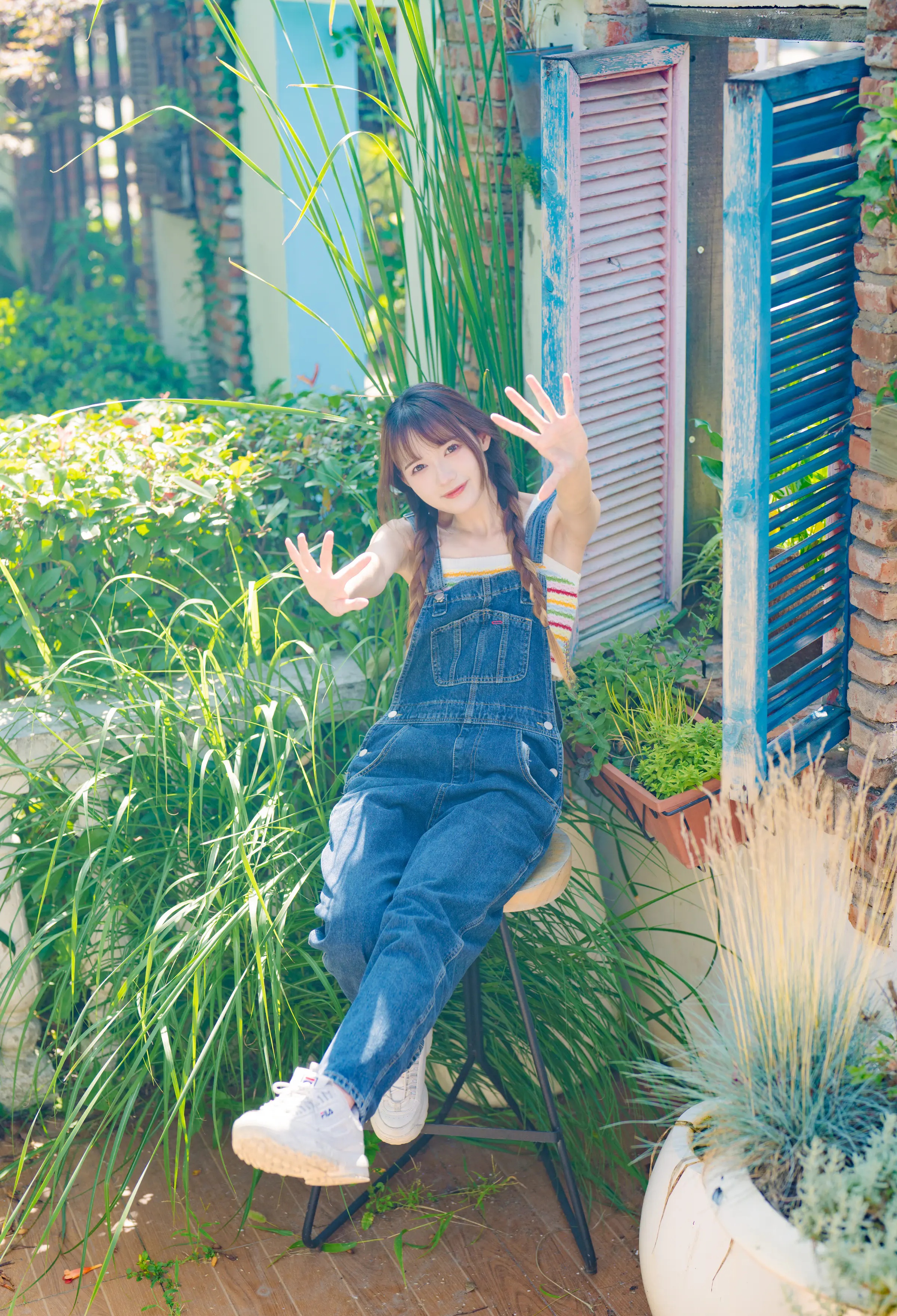 颜值博主_兔子Zzz不吃胡萝卜_No.093 &ndash; 夏日活力 主题写真 [30P]-看套图