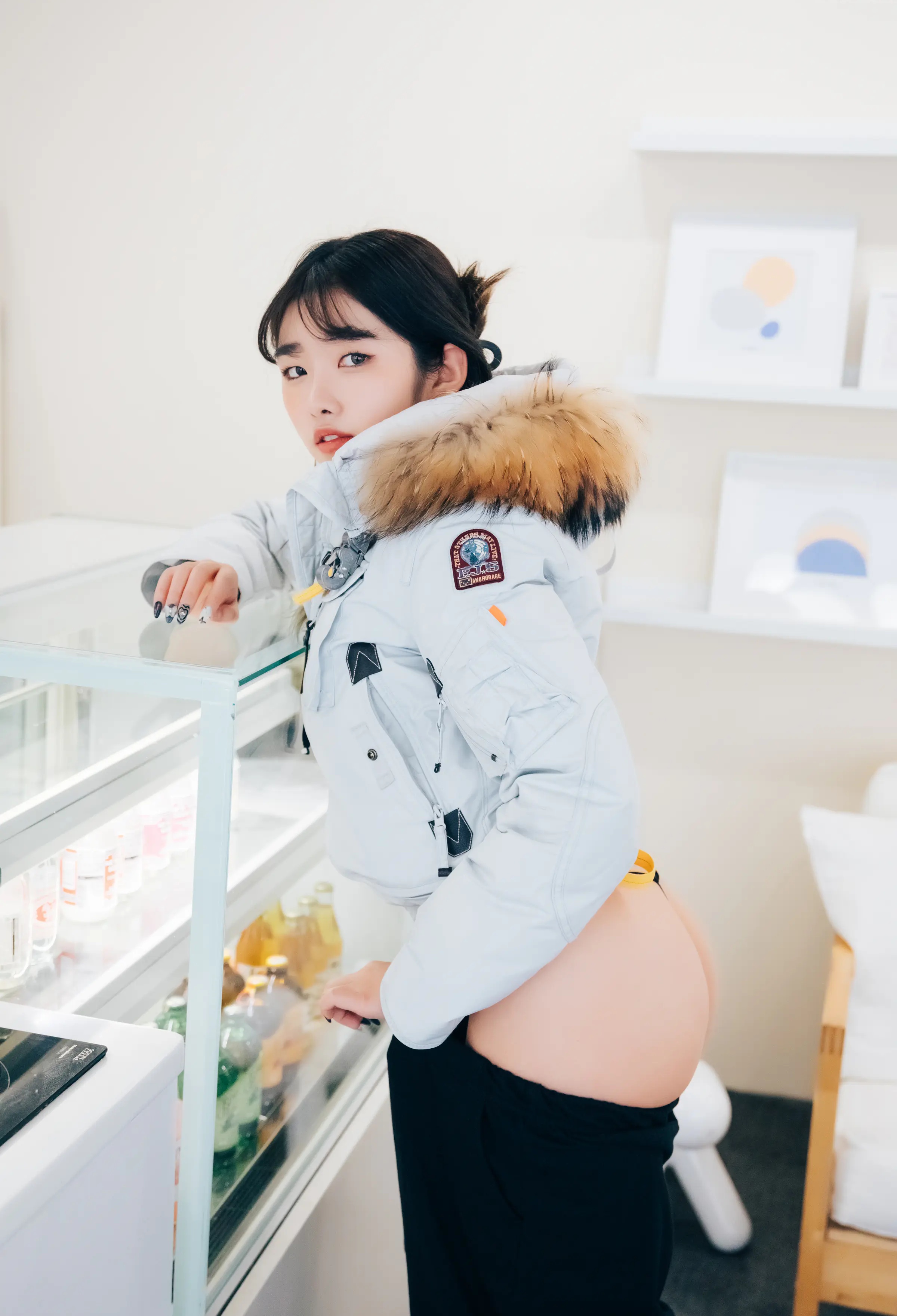 韩国写真机构_Loozy_No.028 &ndash; SonSon Nude Apron [111P]Xiuren秀人写真高清美女套图写真下载-看套图看套图