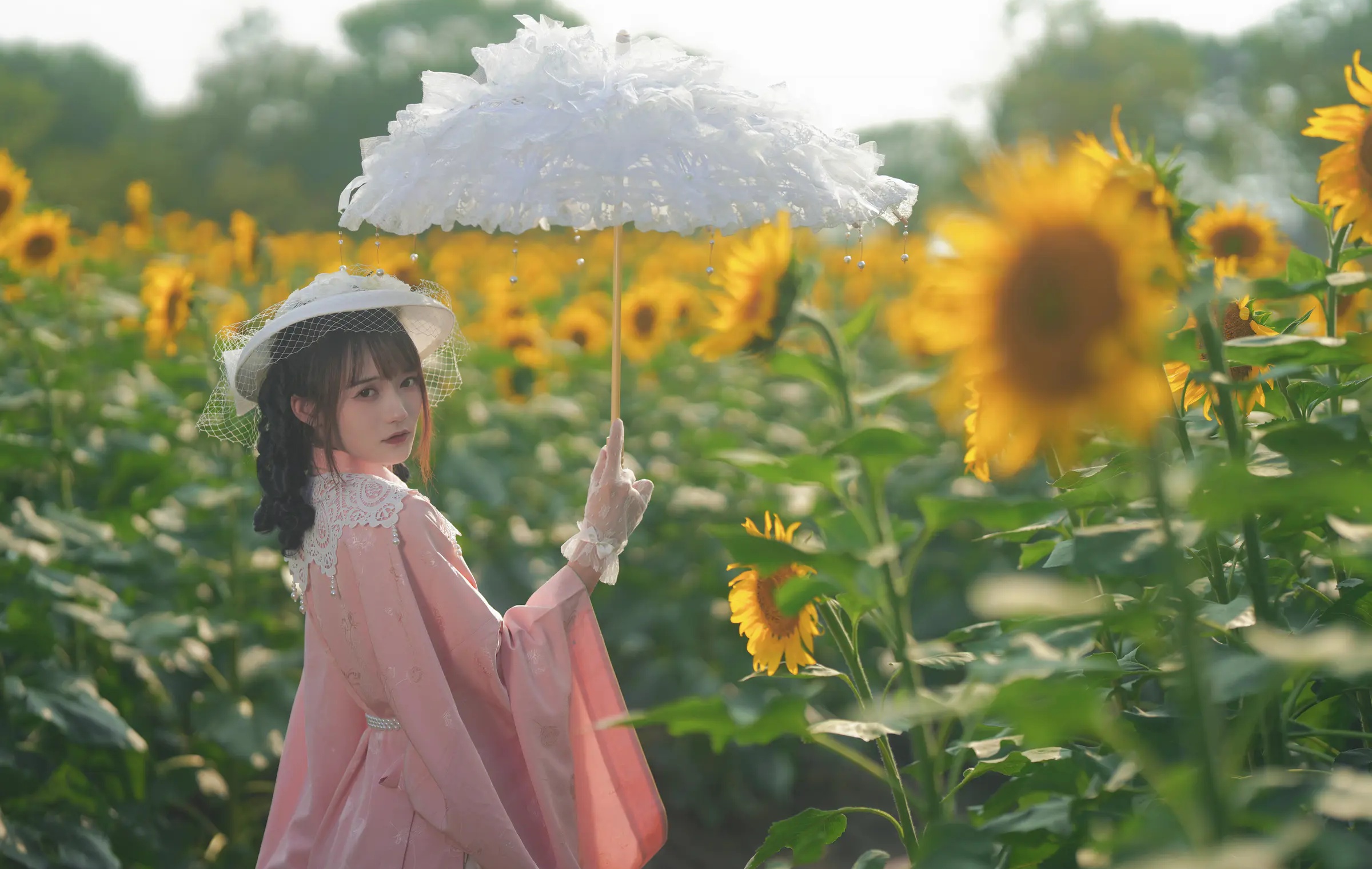 颜值博主_兔子Zzz不吃胡萝卜_No.127 &ndash; 向日葵的回忆 主题写真 [22P]-看套图