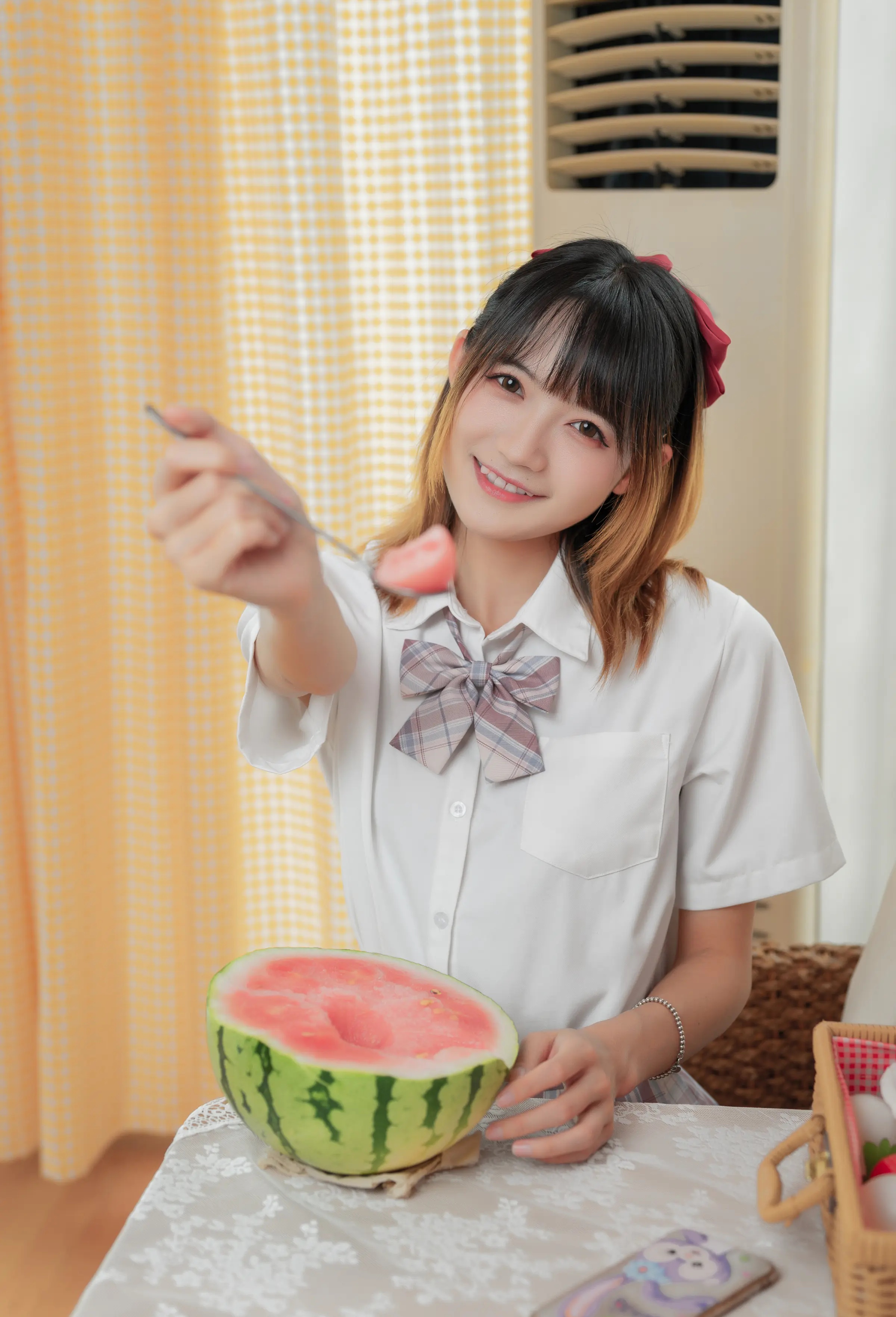 颜值博主_兔子Zzz不吃胡萝卜_No.051 &ndash; 少女心事 主题写真 [31P]Xiuren秀人写真高清美女套图写真下载-看套图看套图