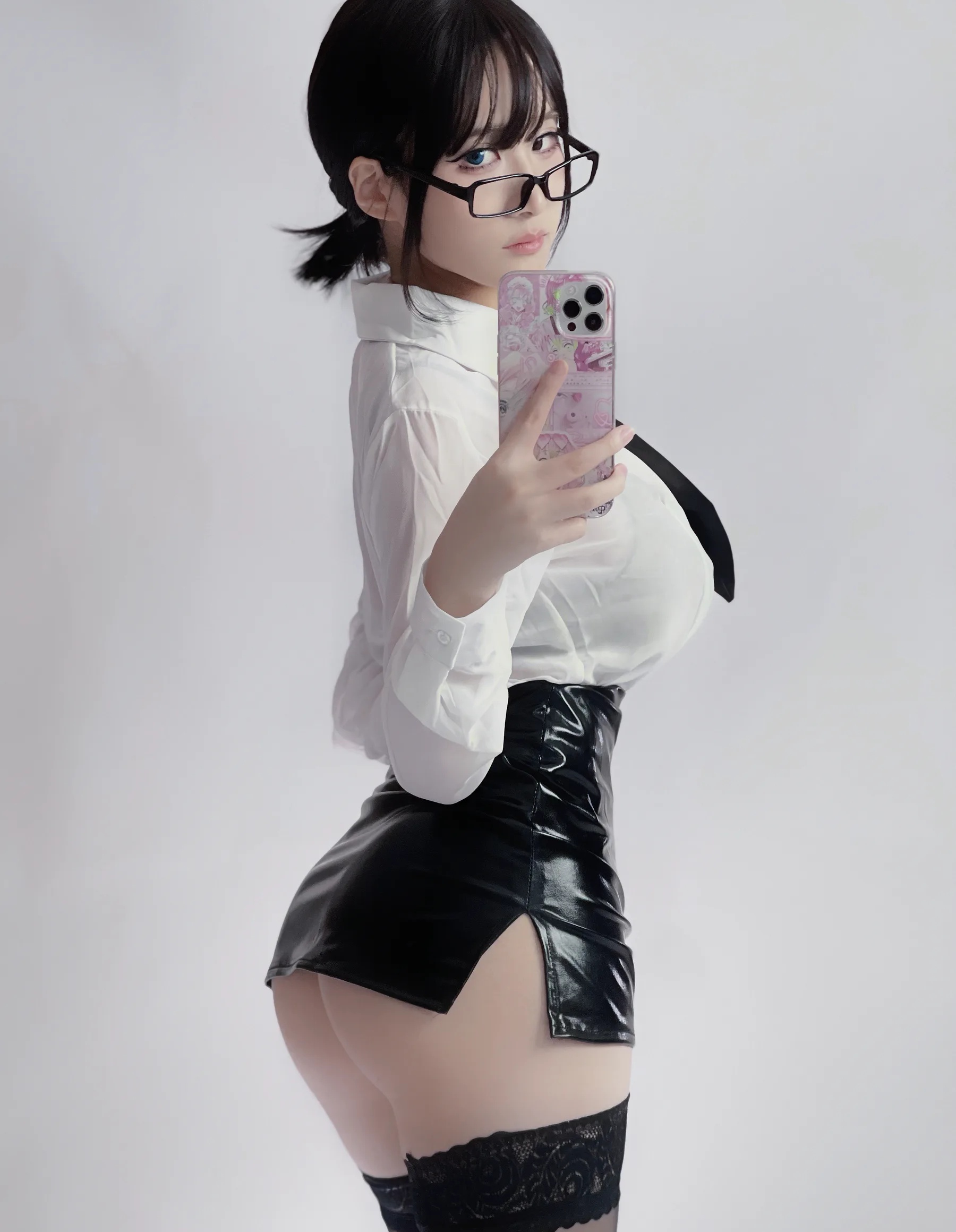 颜值博主_幼愛Youmeko_No.012 &ndash; 黑丝眼镜OL 主题写真 [28P]Xiuren秀人写真高清美女套图写真下载-看套图看套图