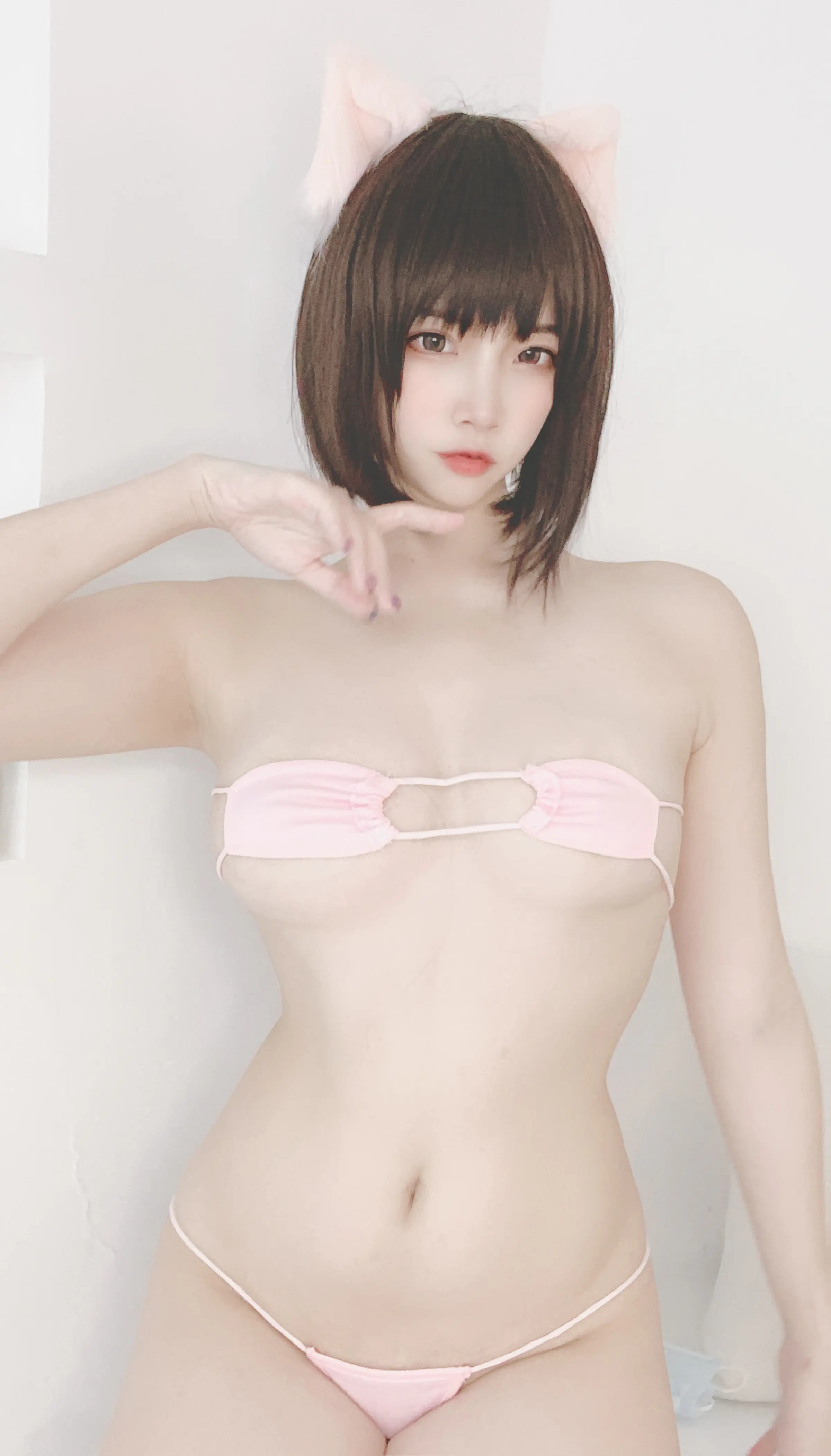 Coser美女_二佐nisa_No.091 &ndash; 4月铁粉福利 猪猪比基尼自拍 [9P]Xiuren秀人写真高清美女套图写真下载-看套图看套图