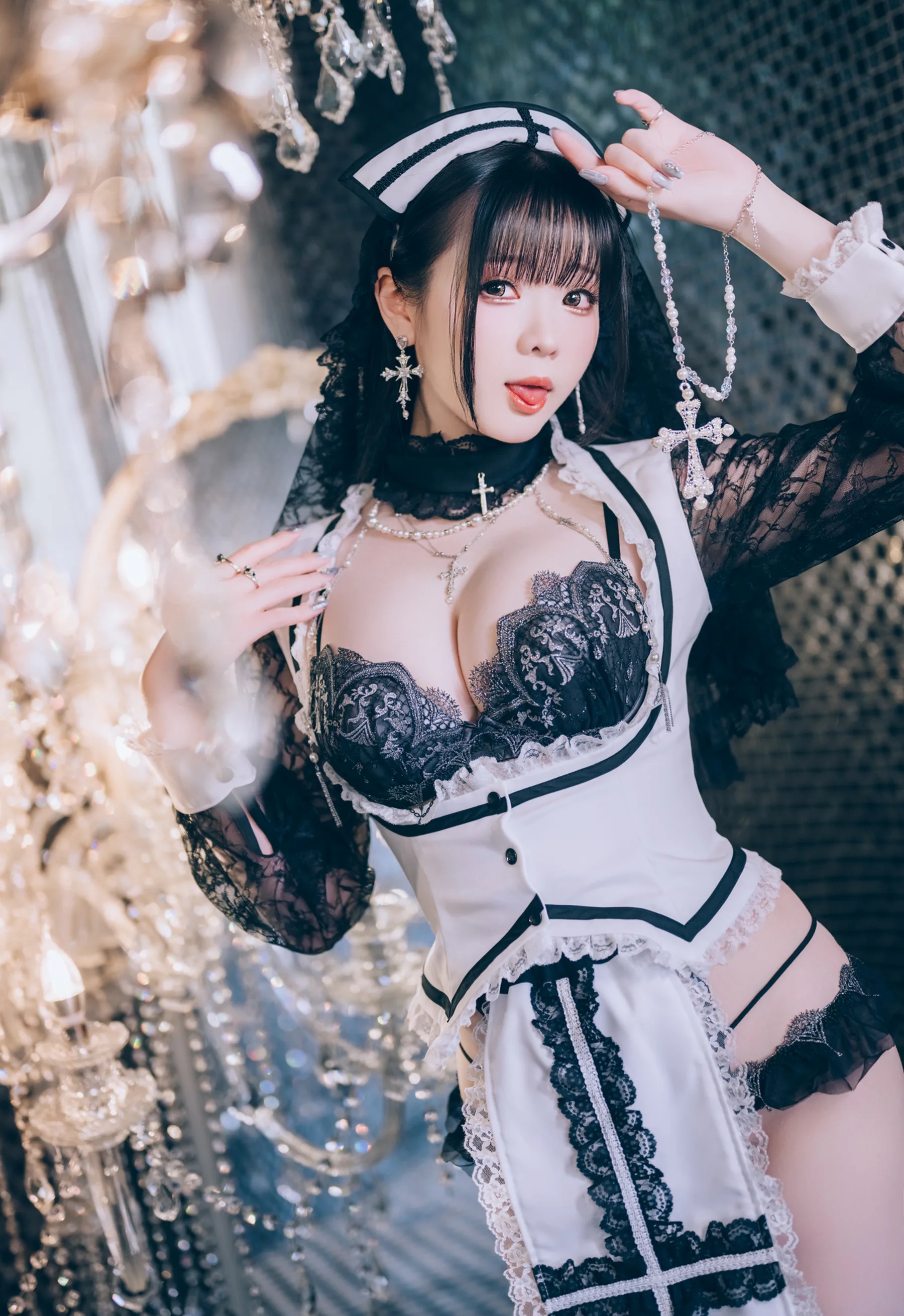 Coser美女_霜月shimo_No.144 &ndash; Holy Church Confession Night [80P]Xiuren秀人写真高清美女套图写真下载-看套图看套图
