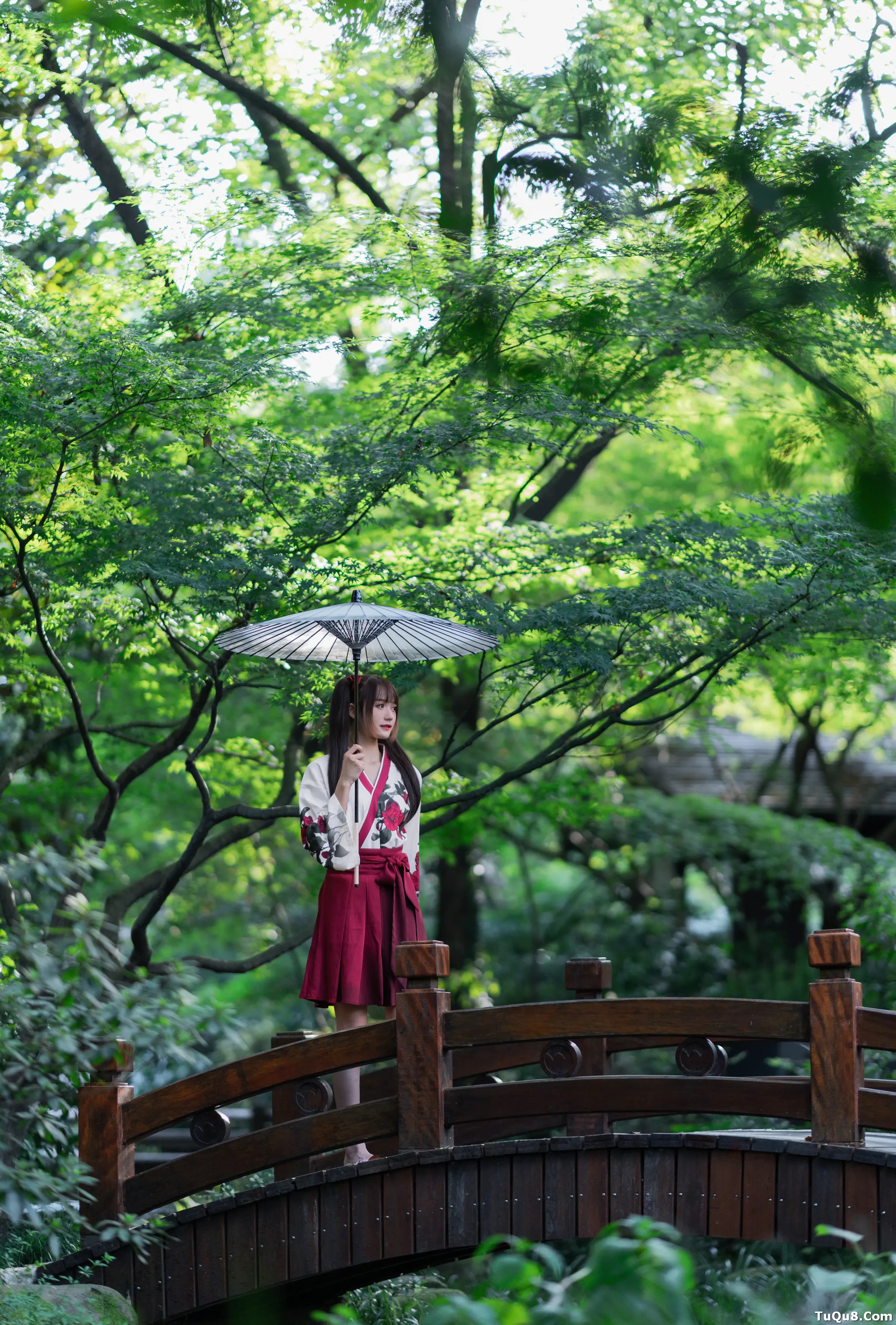 颜值博主_兔子Zzz不吃胡萝卜_No.047 &ndash; 纳凉 主题写真 [35P]Xiuren秀人写真高清美女套图写真下载-看套图看套图