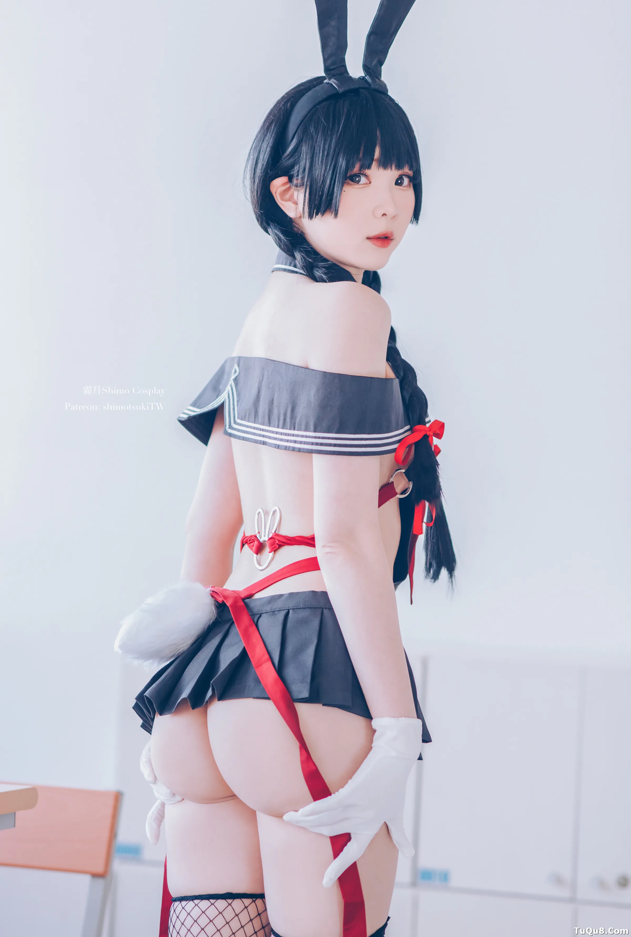 Coser美女_霜月shimo_No.046 &ndash; 卯月桃子 水手服兔女郎 主题写真 [19P]Xiuren秀人写真高清美女套图写真下载-看套图看套图