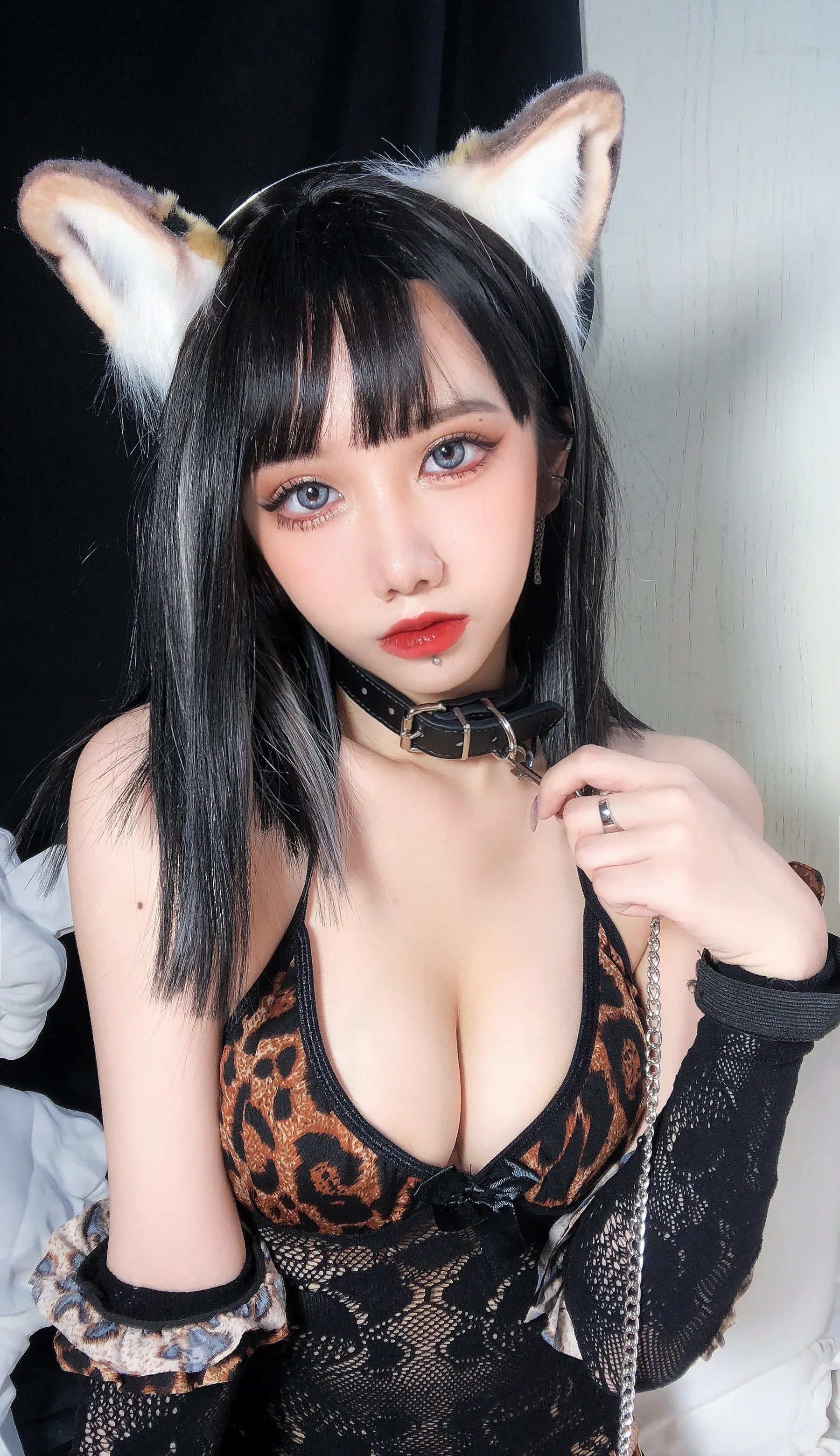 Coser美女_果咩酱w_No.022 &ndash; 豹女妹妹 主题写真 [20P]Xiuren秀人写真高清美女套图写真下载-看套图看套图