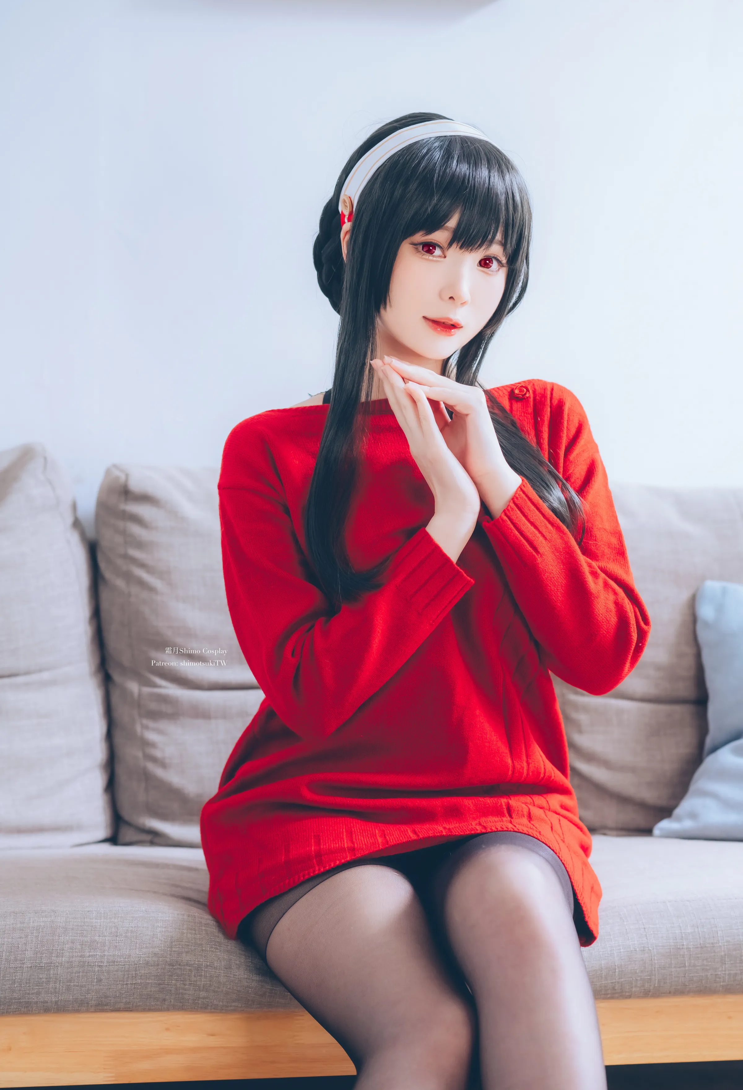 Coser美女_霜月shimo_No.095 &ndash; Yor Forger Red Sweater [15P]Xiuren秀人写真高清美女套图写真下载-看套图看套图