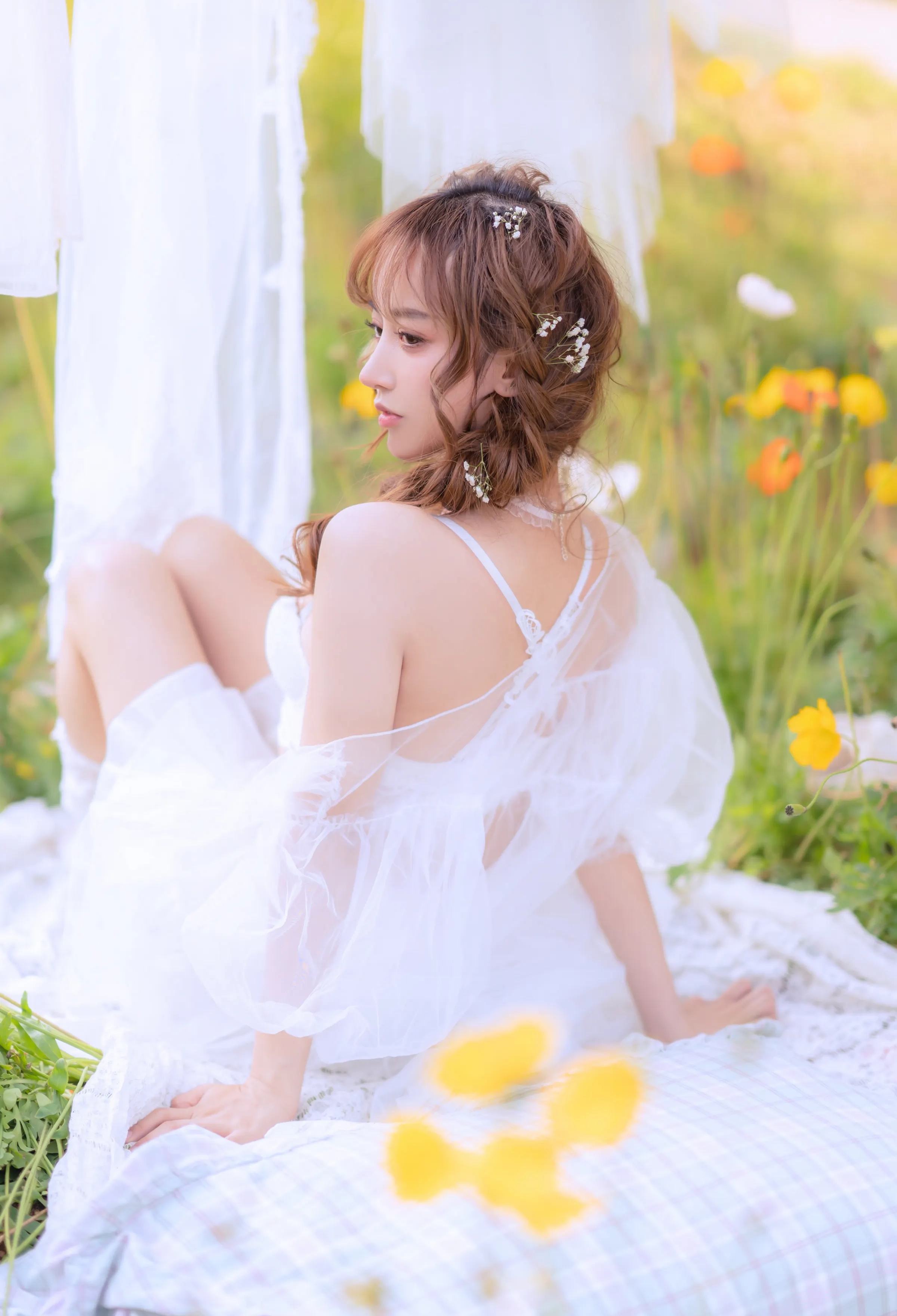 Coser美女_过期米线线喵_No.122 夏日限定 &ndash; 晒衣服 主题写真 [41P]Xiuren秀人写真高清美女套图写真下载-看套图看套图