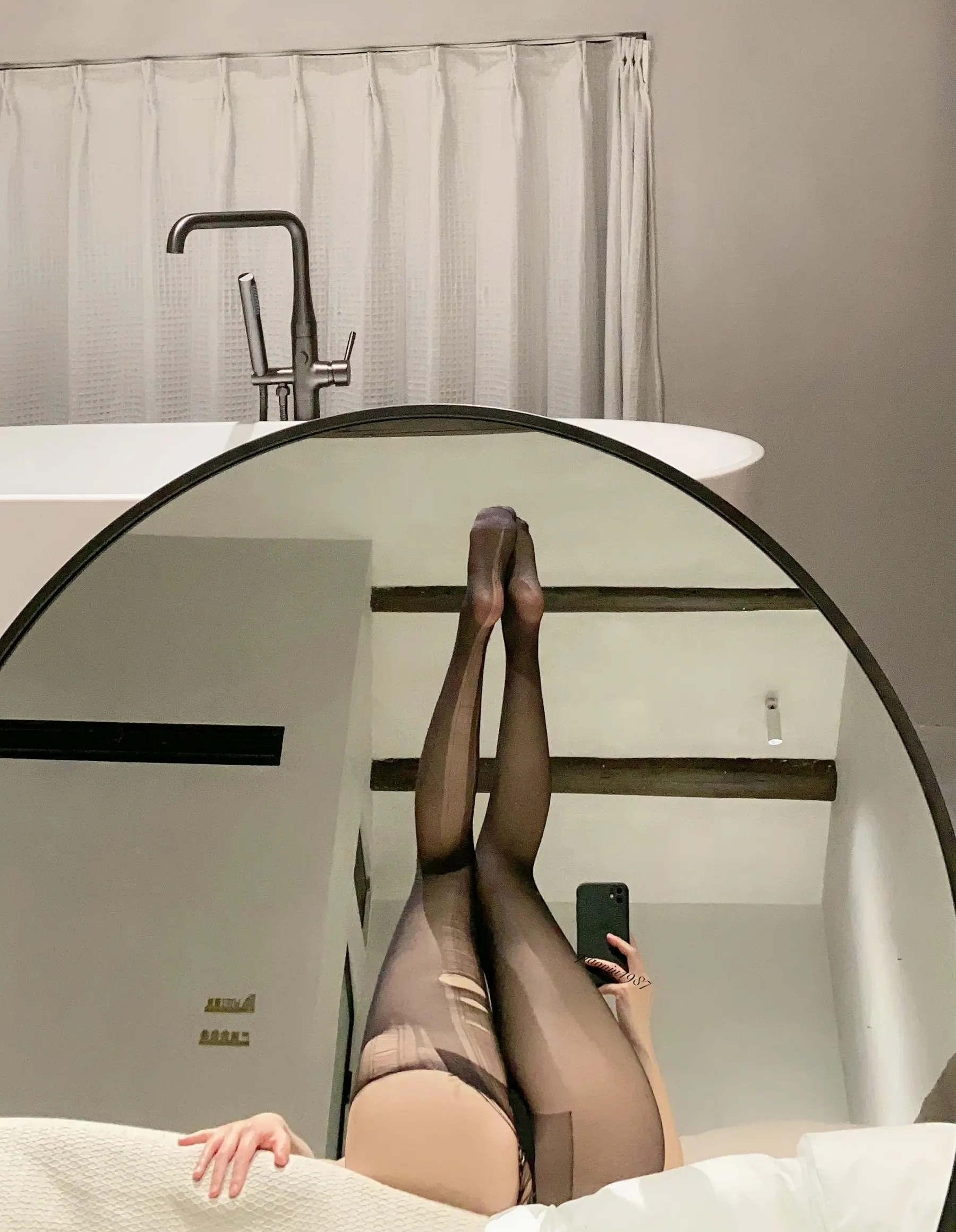 图片[5]Xiuren秀人写真高清美女套图写真下载-看套图健身达人_俏妞QiaoniuTT_No.108 &ndash; 黑丝蜜桃 [17P]Xiuren秀人写真高清美女套图写真下载-看套图Coser网络美女论坛Xiuren秀人写真高清美女套图写真下载-看套图免费套图Xiuren秀人写真高清美女套图写真下载-看套图看套图