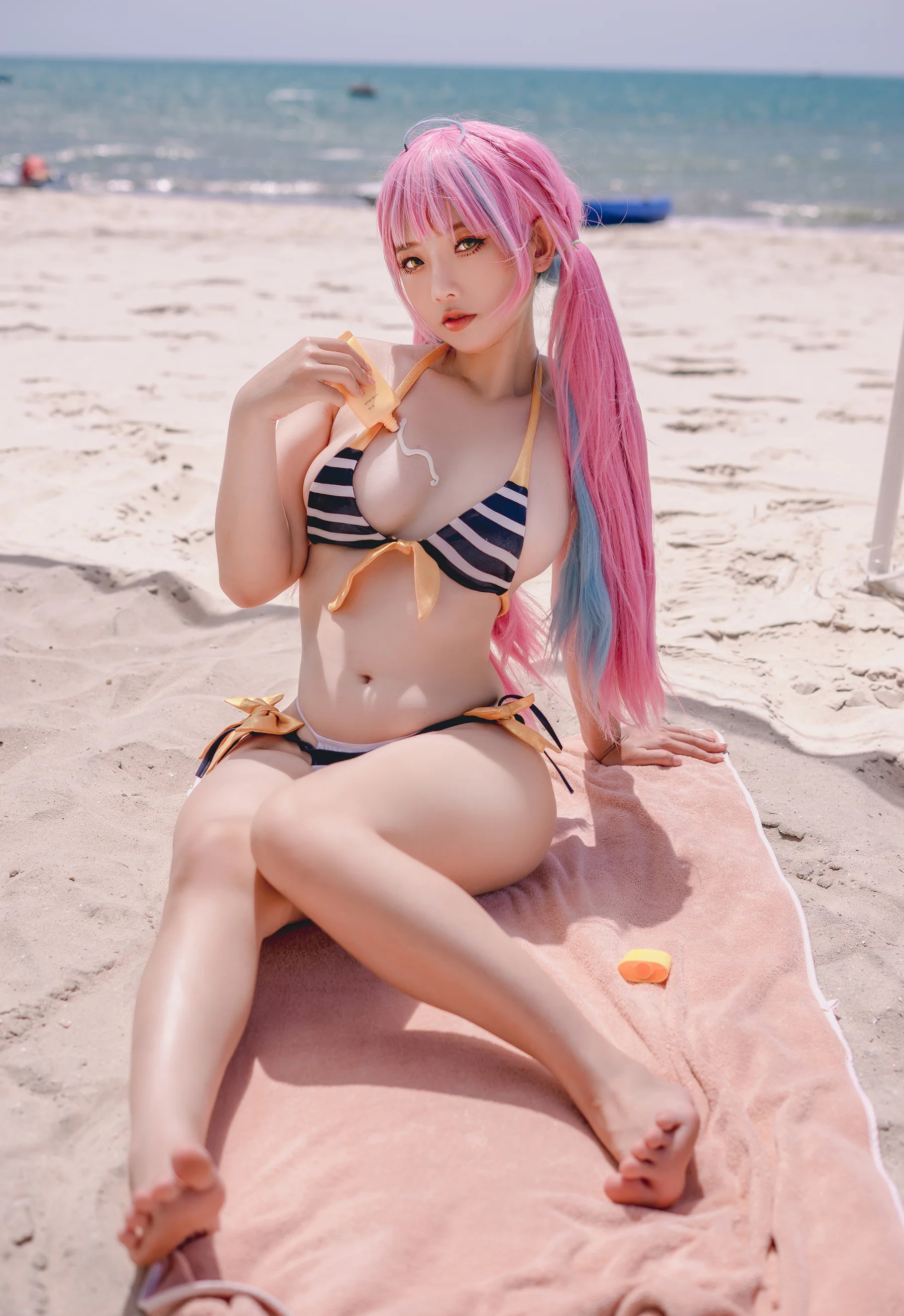 华裔Coser美女_Messie Huang_No.028 &ndash; Aqua Bikini [34P]Xiuren秀人写真高清美女套图写真下载-看套图看套图