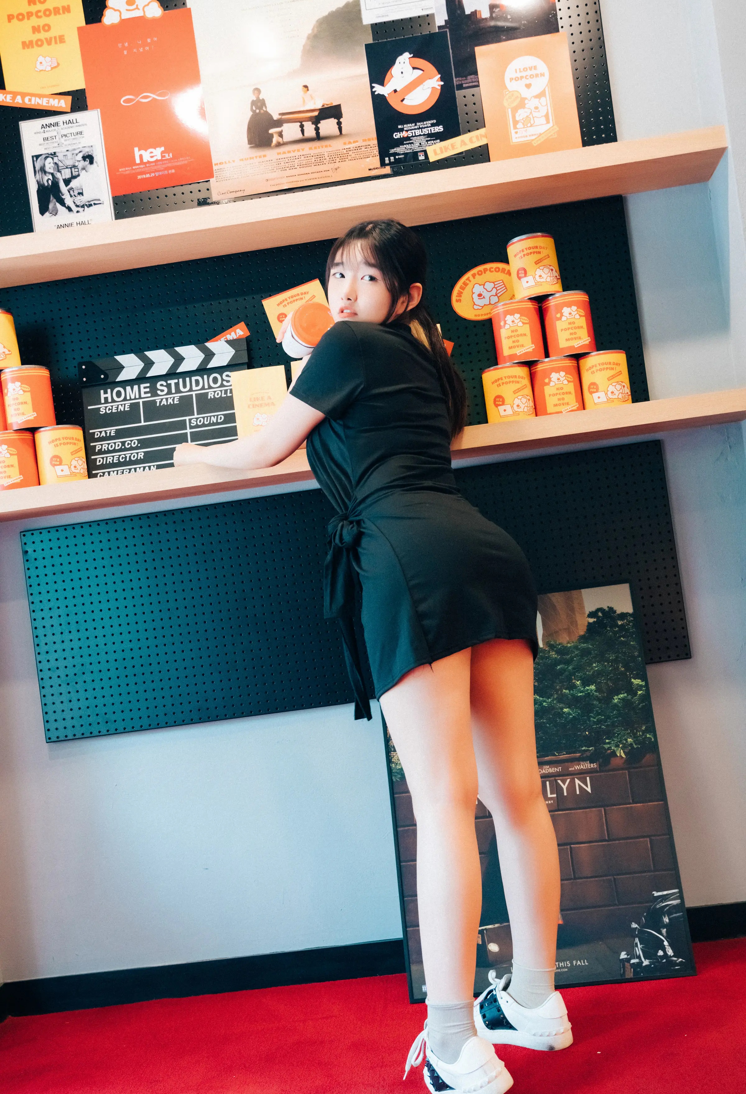 韩国写真机构_Loozy_No.054 &ndash; Sonson (손손) Cinema girl_S.ver [80P]Xiuren秀人写真高清美女套图写真下载-看套图看套图
