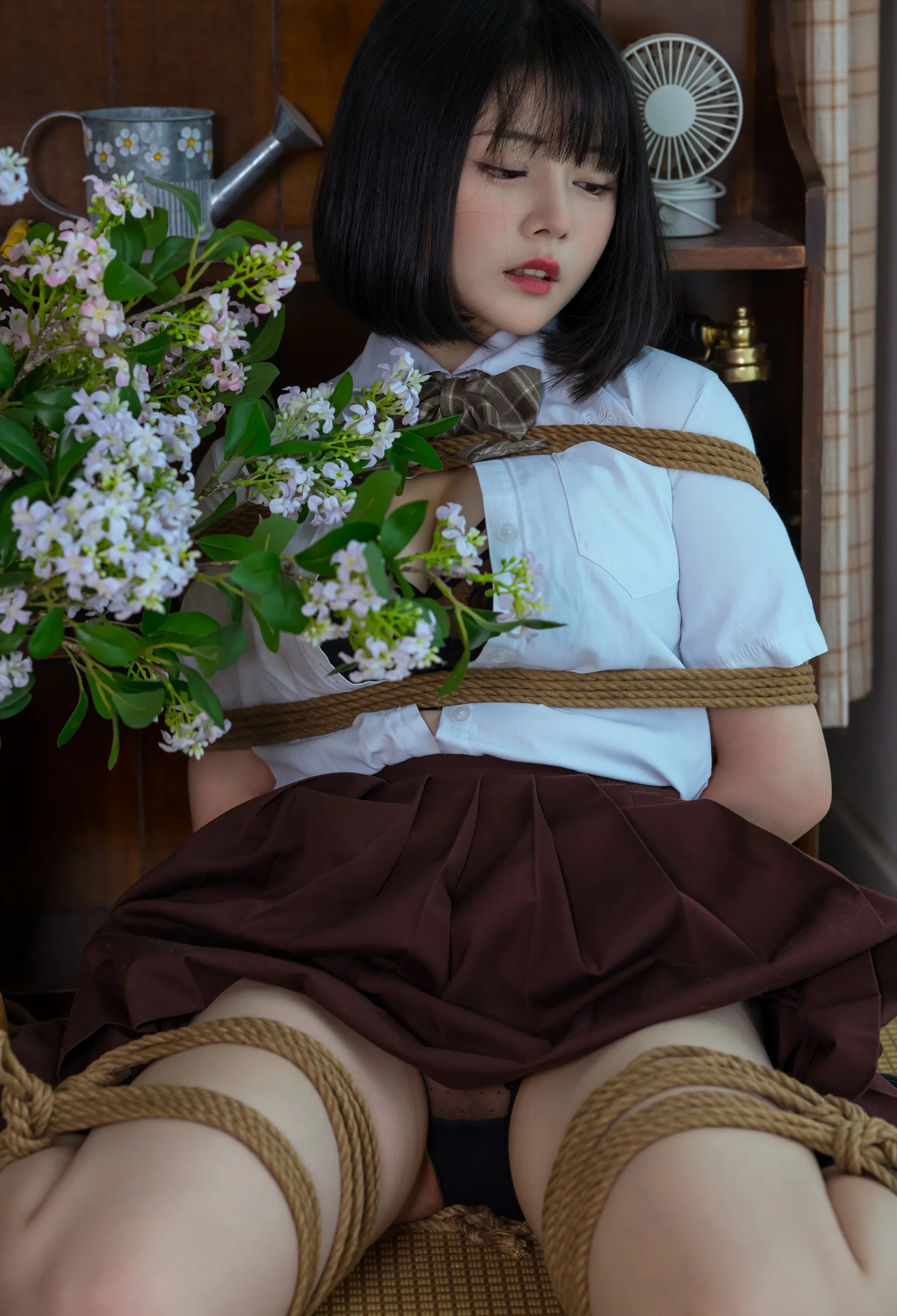 Coser美女_七月喵子_No.041 &ndash; &云溪溪 &ndash; 潮汐 [34P]Xiuren秀人写真高清美女套图写真下载-看套图看套图