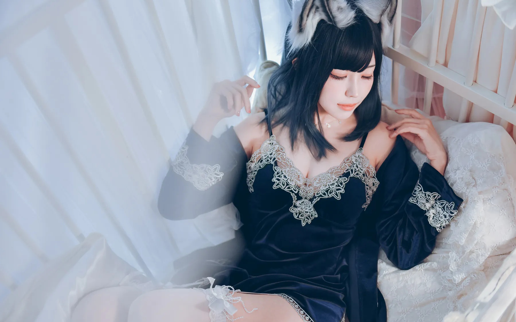 Coser妹子_ElyEE子_No.078 Sleepy Velvet Blue 主题写真 [57P]Xiuren秀人写真高清美女套图写真下载-看套图看套图