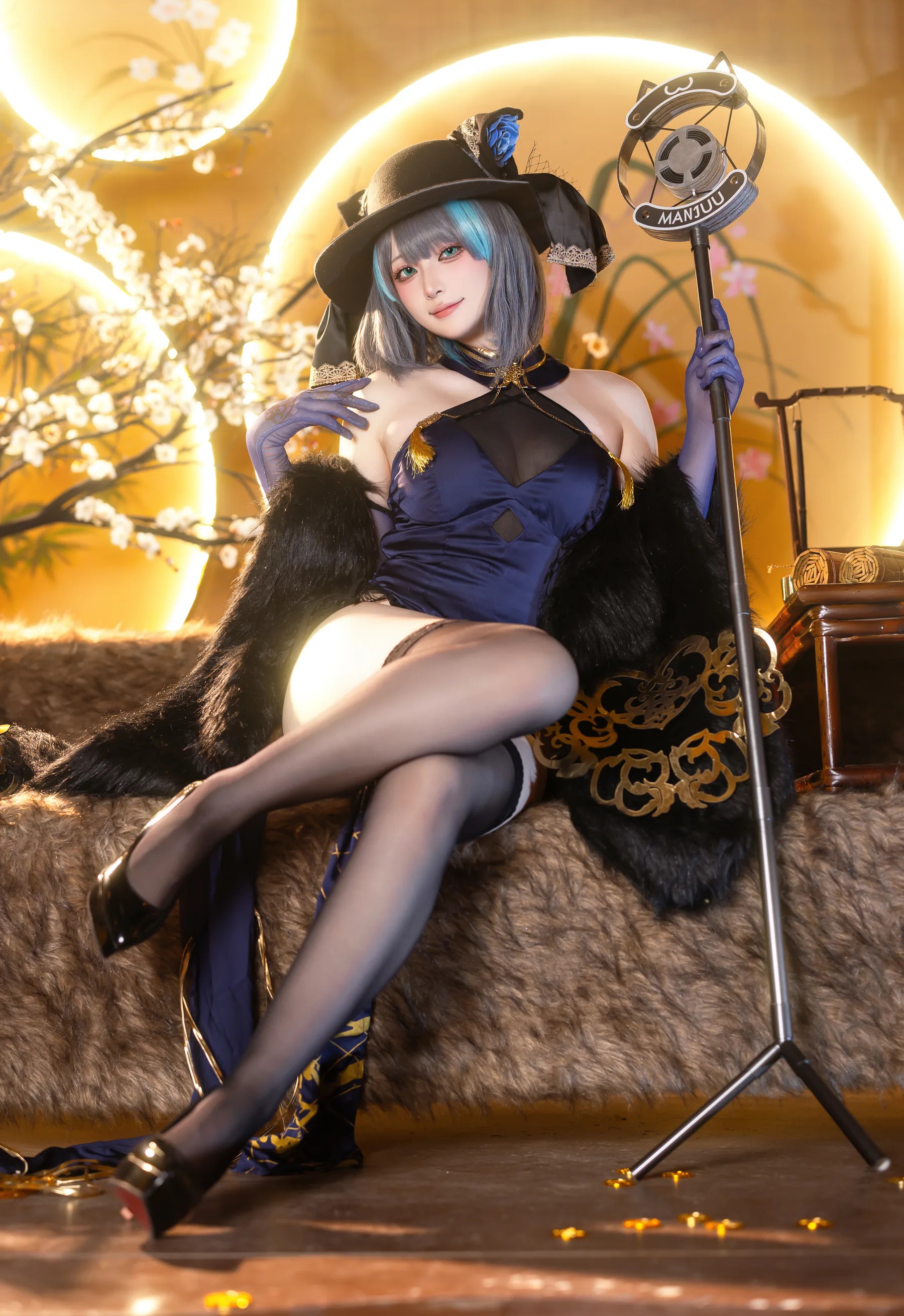 动漫博主_屿鱼Yukako_No.040 &ndash; 金装猫猫头 主题写真 [60P]Xiuren秀人写真高清美女套图写真下载-看套图看套图