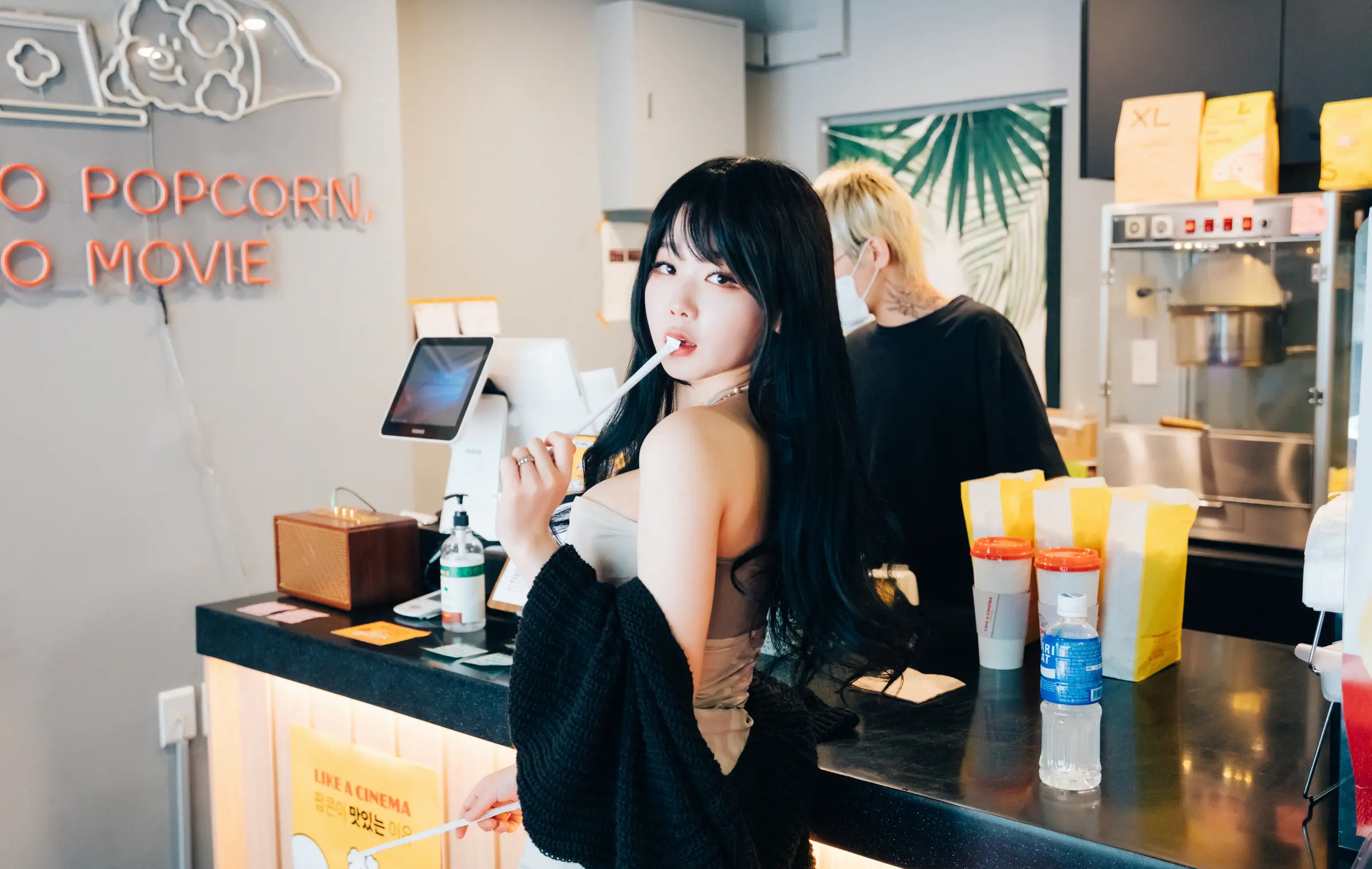 韩国写真机构_Loozy_No.073 &ndash; Zia (지아) XXX in the theater [157P]Xiuren秀人写真高清美女套图写真下载-看套图看套图