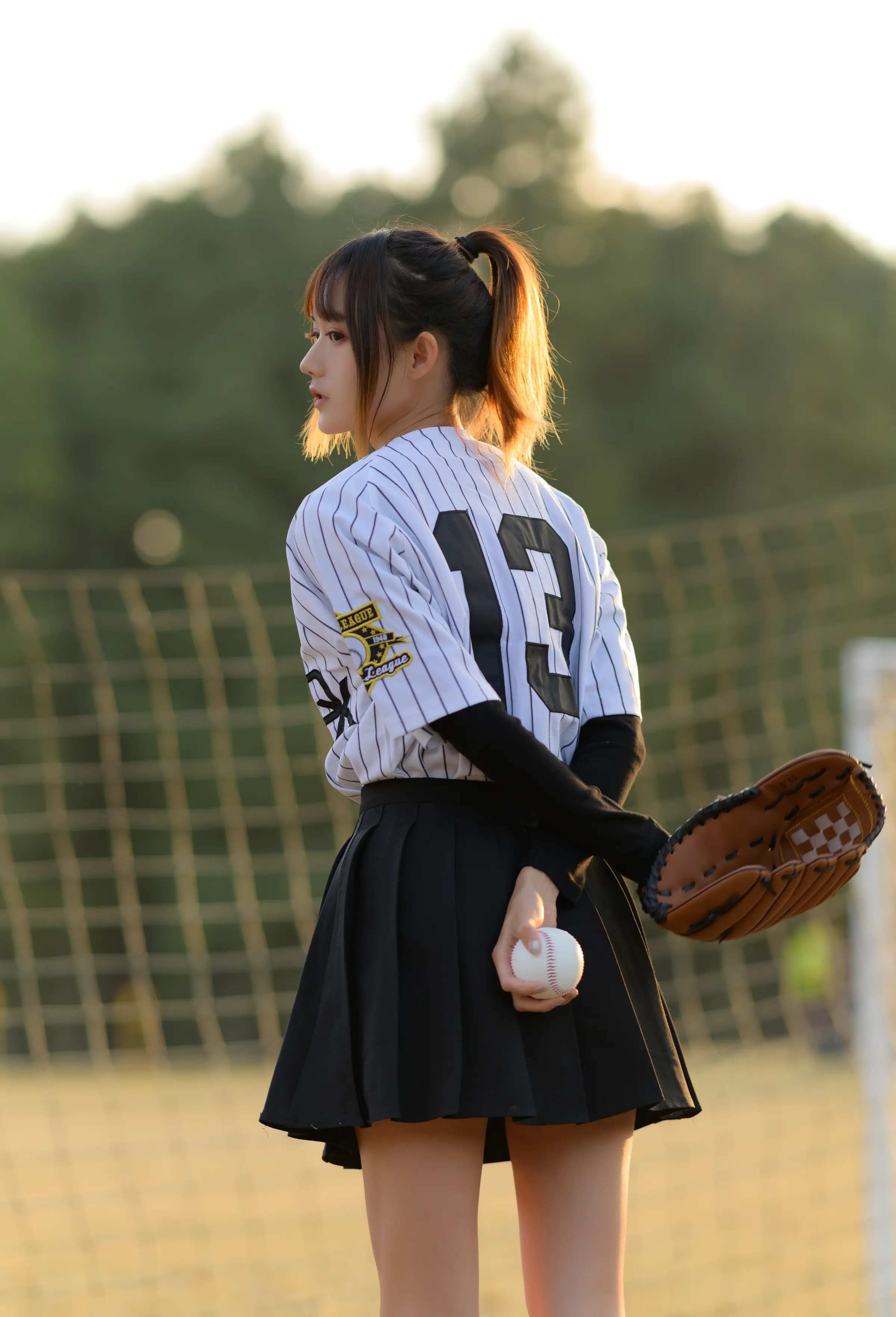 颜值博主_兔子Zzz不吃胡萝卜_No.072 &ndash; 棒球少女 主题写真 [36P]Xiuren秀人写真高清美女套图写真下载-看套图看套图