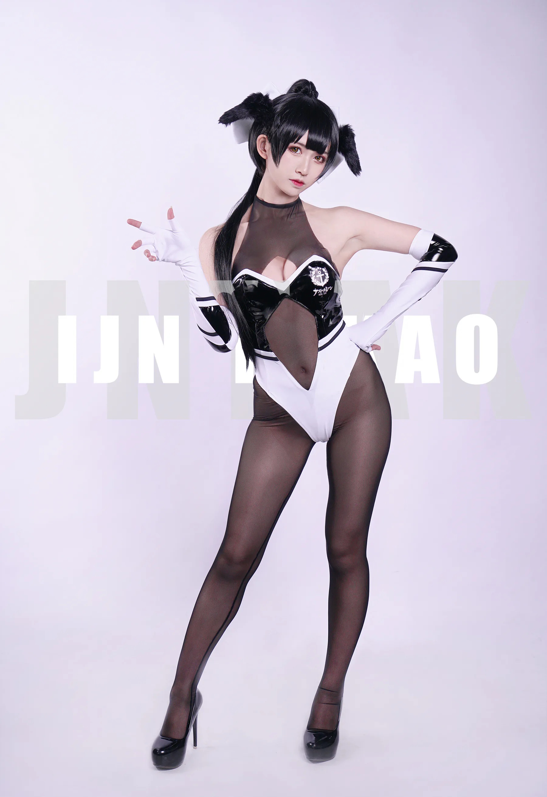 动漫博主_鳗鱼霏儿_No.077 双人本 赛车娘 主题写真 [24P]Xiuren秀人写真高清美女套图写真下载-看套图看套图