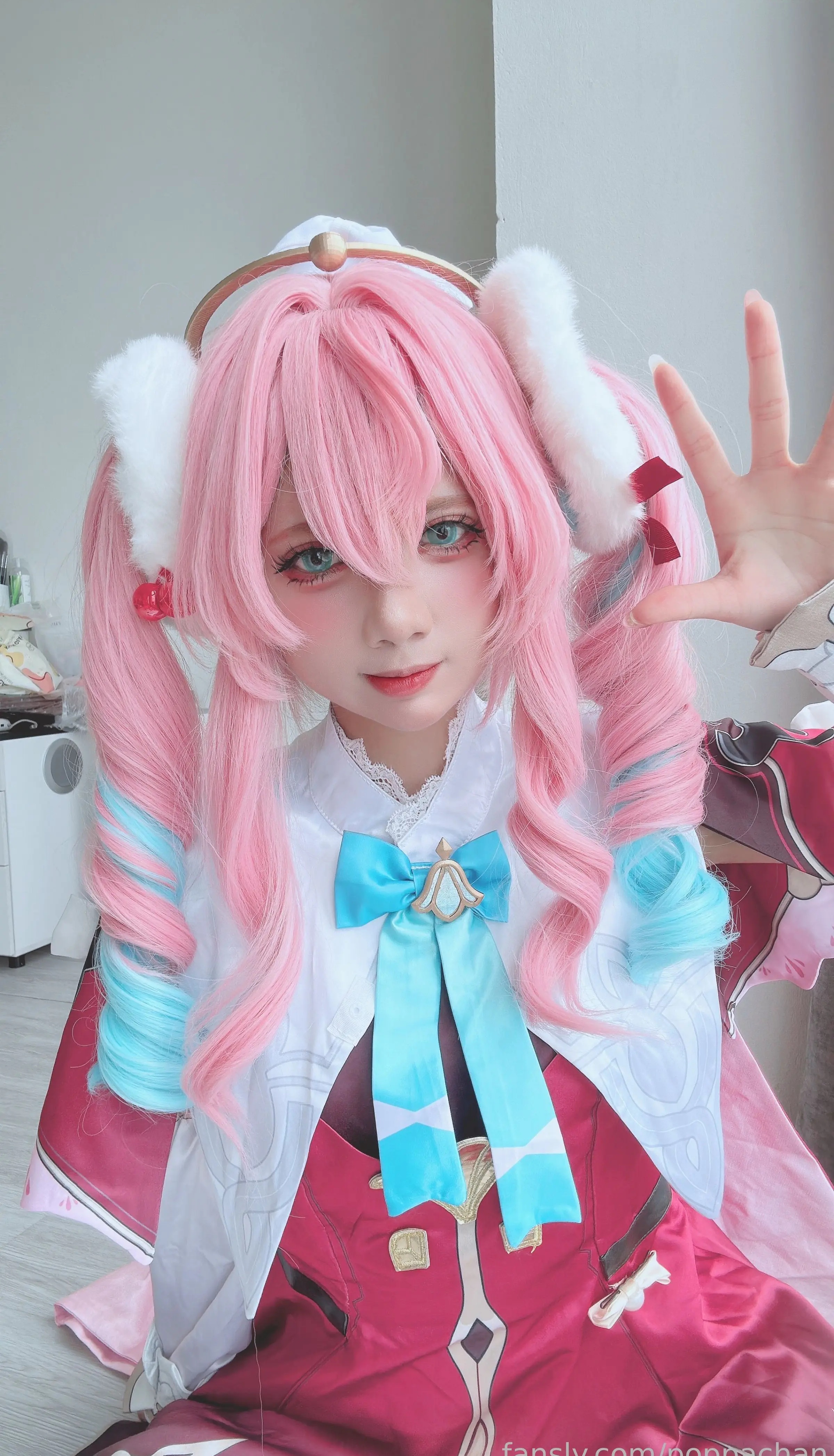越南Coser美女_PoppaChan_No.113 &ndash; Hyacine [25P]Xiuren秀人写真高清美女套图写真下载-看套图看套图