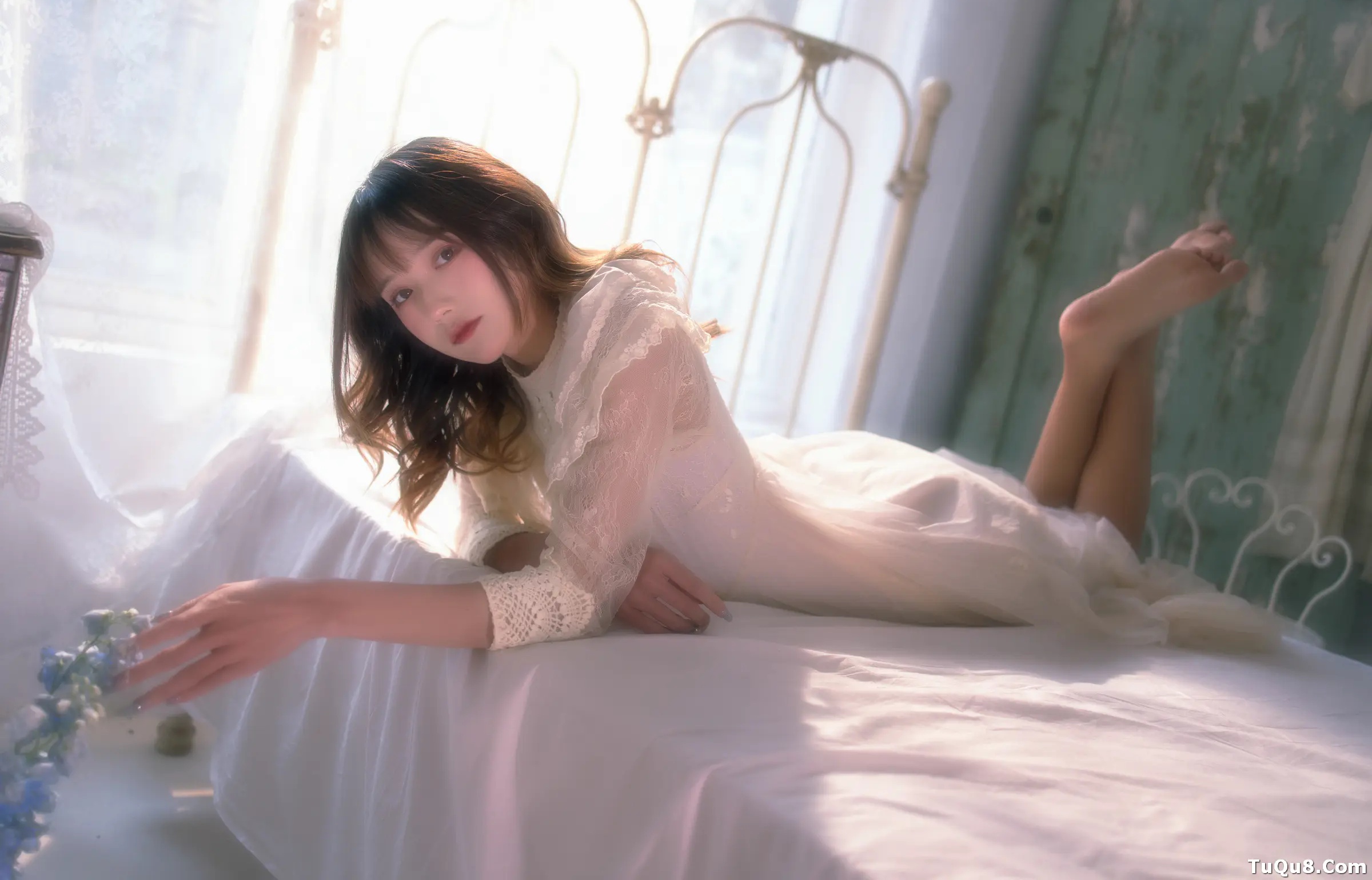 颜值博主_兔子Zzz不吃胡萝卜_No.044 &ndash; 蓝风铃 主题写真 [27P]Xiuren秀人写真高清美女套图写真下载-看套图看套图