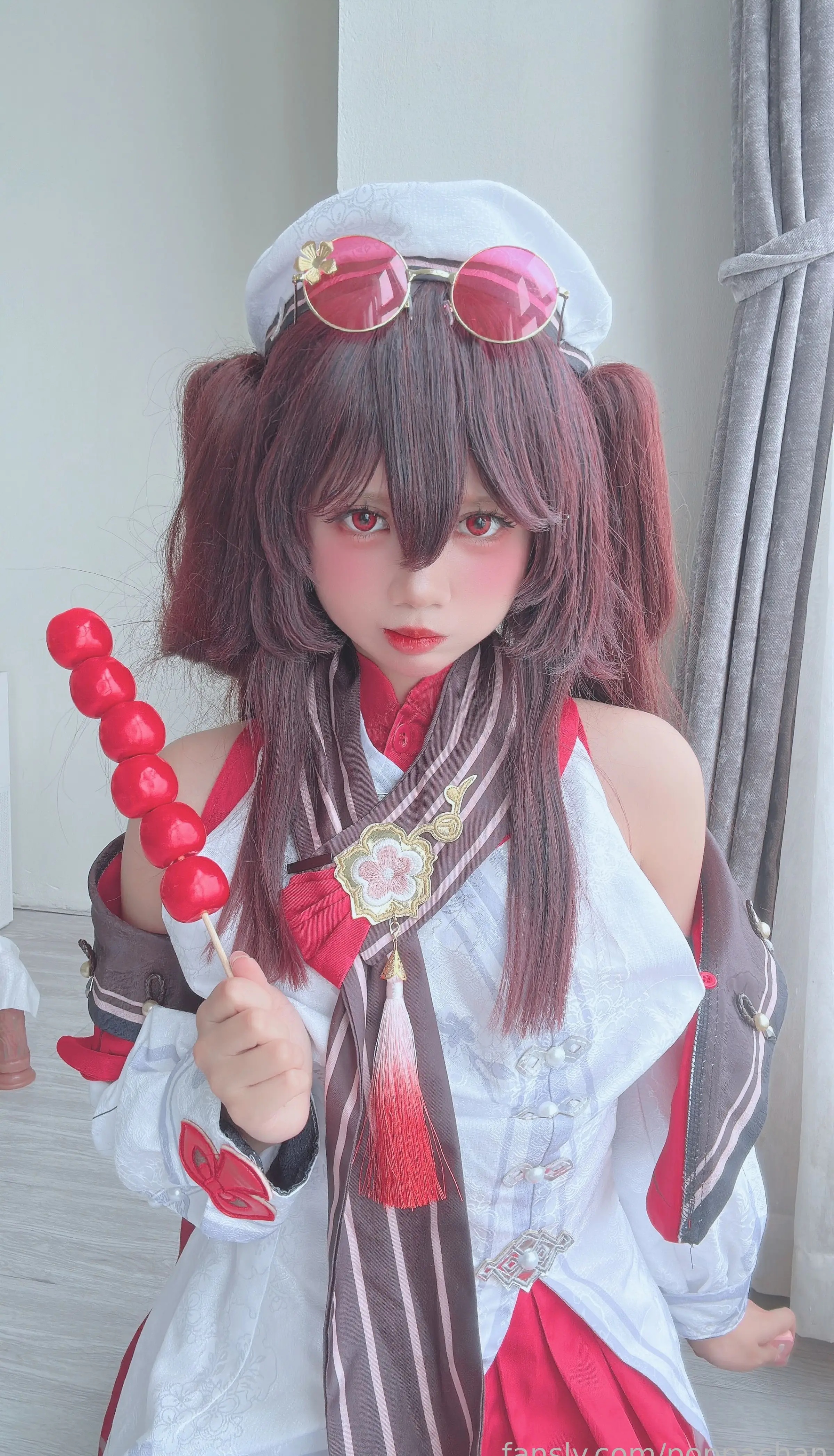 越南Coser美女_PoppaChan_No.103 &ndash; Hu Tao [30P]Xiuren秀人写真高清美女套图写真下载-看套图看套图