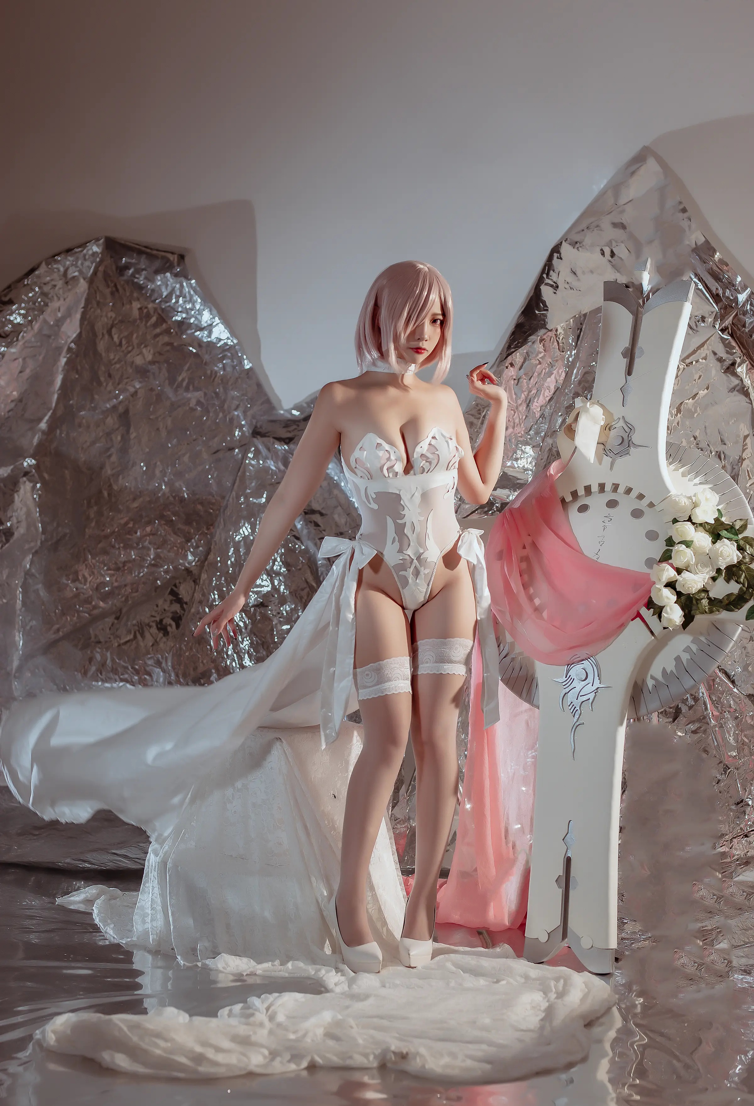 Coser美女_二佐nisa_No.111 &ndash; 玛修婚纱 主题写真 [42P]Xiuren秀人写真高清美女套图写真下载-看套图看套图
