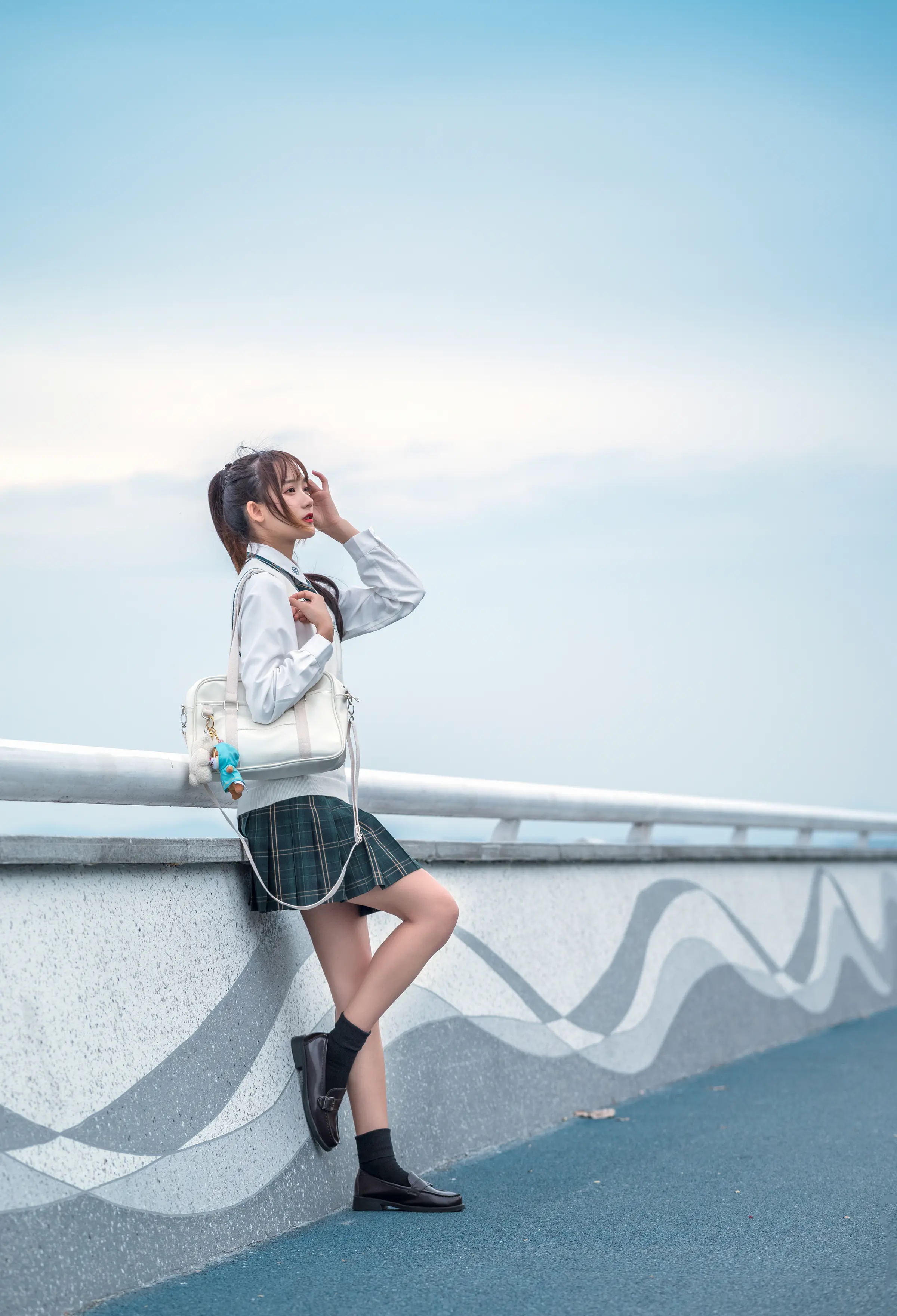 图片[5]Xiuren秀人写真高清美女套图写真下载-看套图颜值博主_兔子Zzz不吃胡萝卜_No.078 &ndash; 青草味的河堤 主题写真 [25P]Xiuren秀人写真高清美女套图写真下载-看套图Coser网络美女论坛Xiuren秀人写真高清美女套图写真下载-看套图免费套图Xiuren秀人写真高清美女套图写真下载-看套图看套图