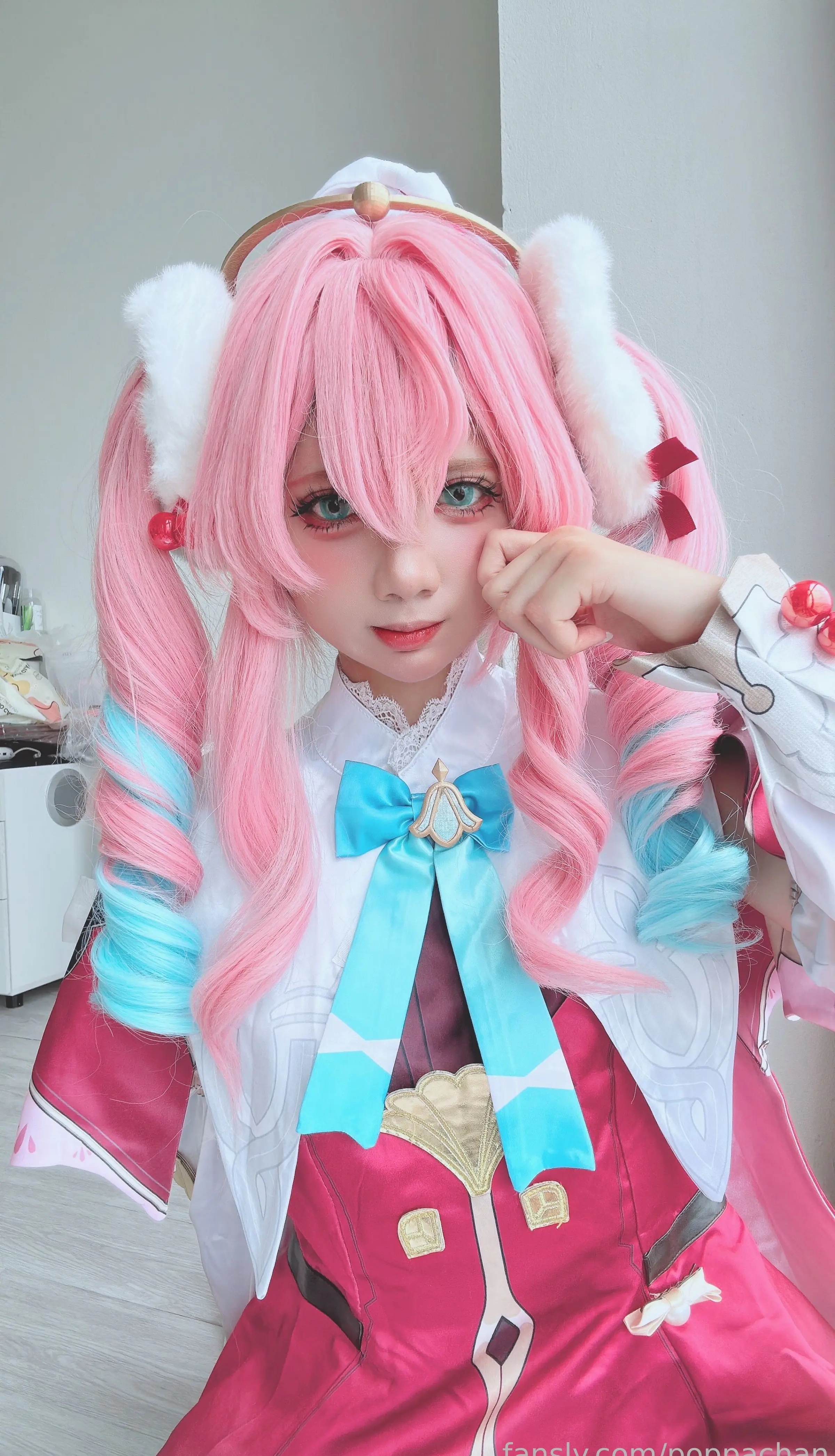 越南Coser美女_PoppaChan_No.113 &ndash; Hyacine [25P]Xiuren秀人写真高清美女套图写真下载-看套图看套图