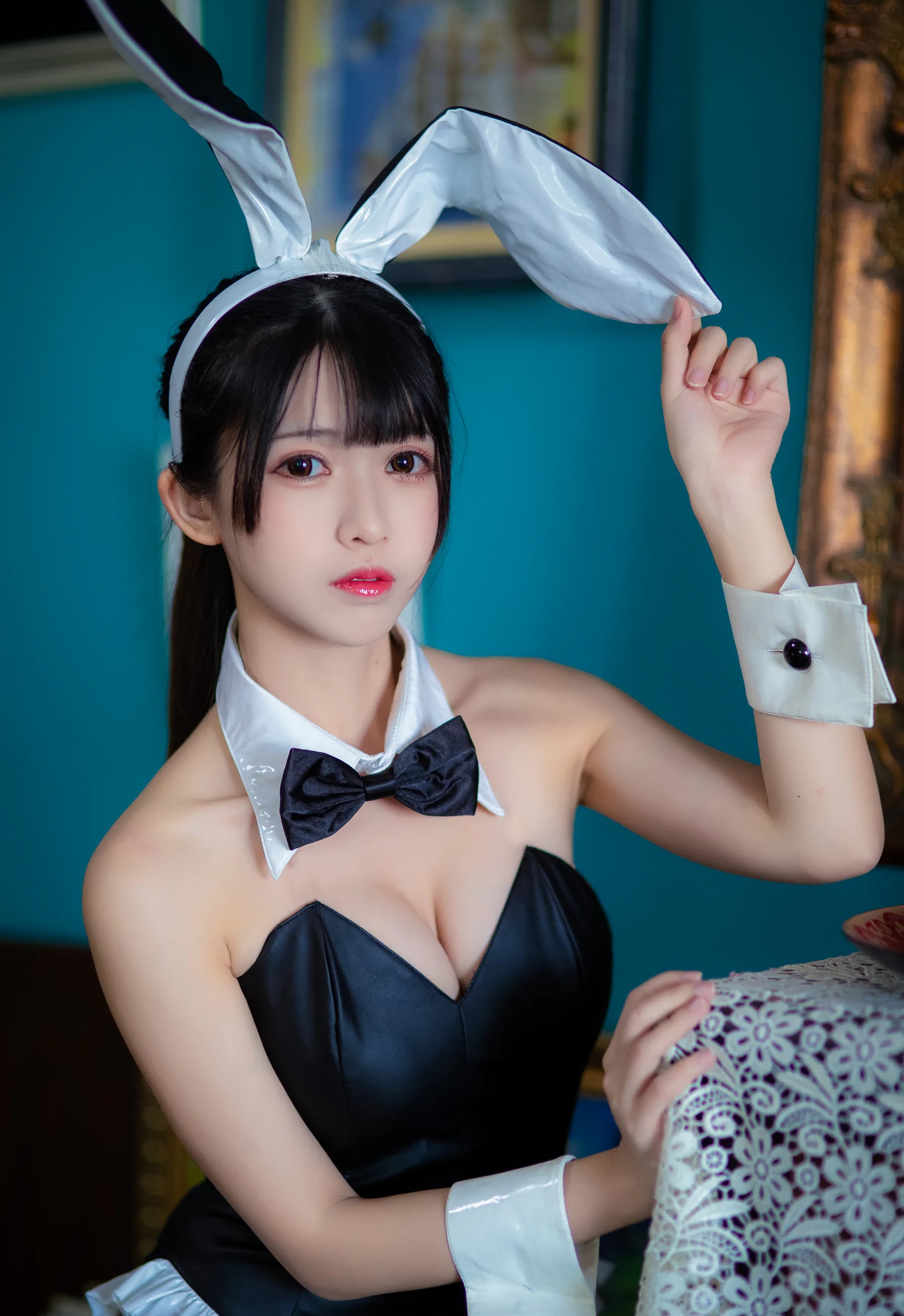动漫博主_鳗鱼霏儿_No.015 加藤惠 兔女郎 主题写真 [25P]Xiuren秀人写真高清美女套图写真下载-看套图看套图