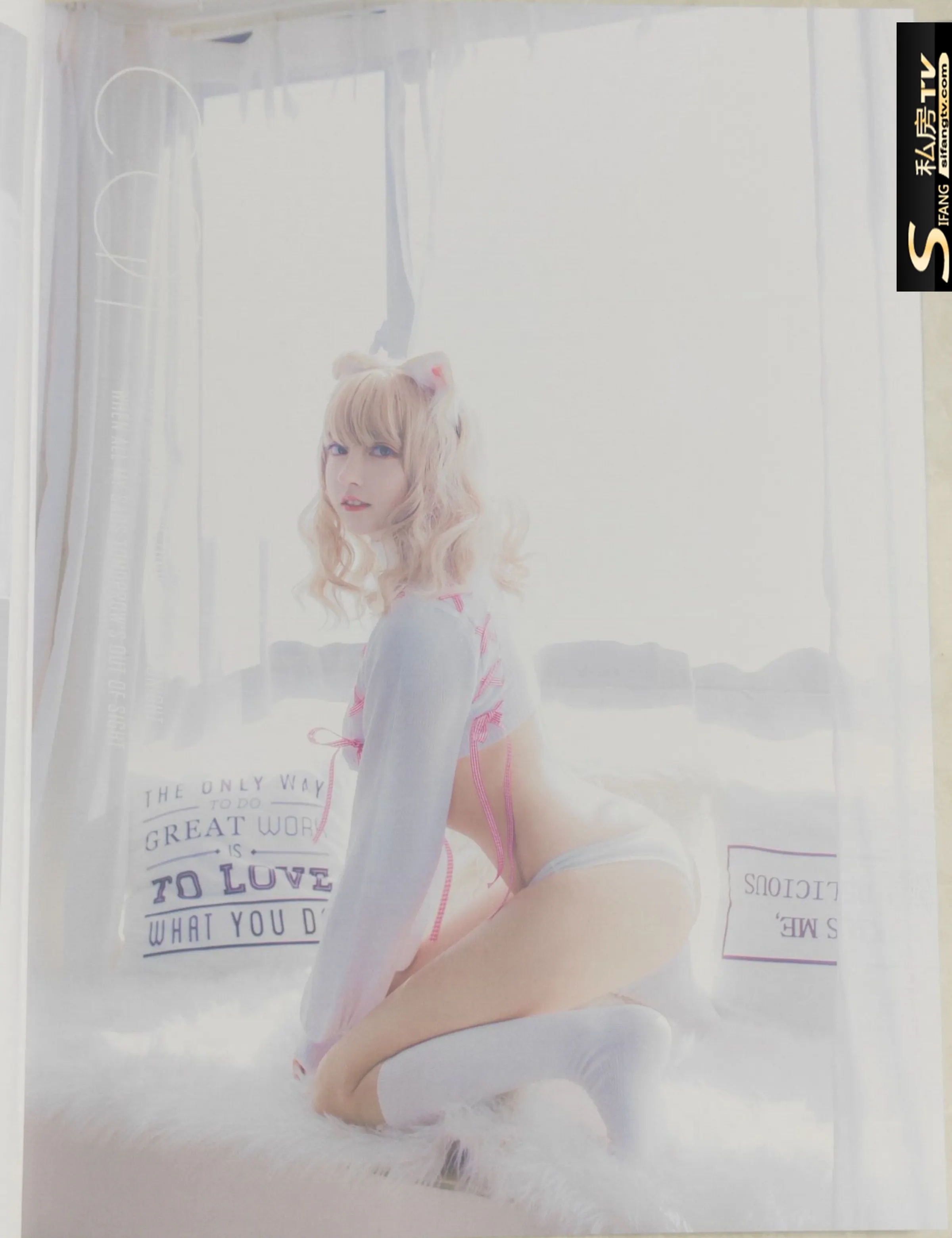 Coser美女_过期米线线喵_No.133 写真本五套扫描图 [70P]Xiuren秀人写真高清美女套图写真下载-看套图看套图