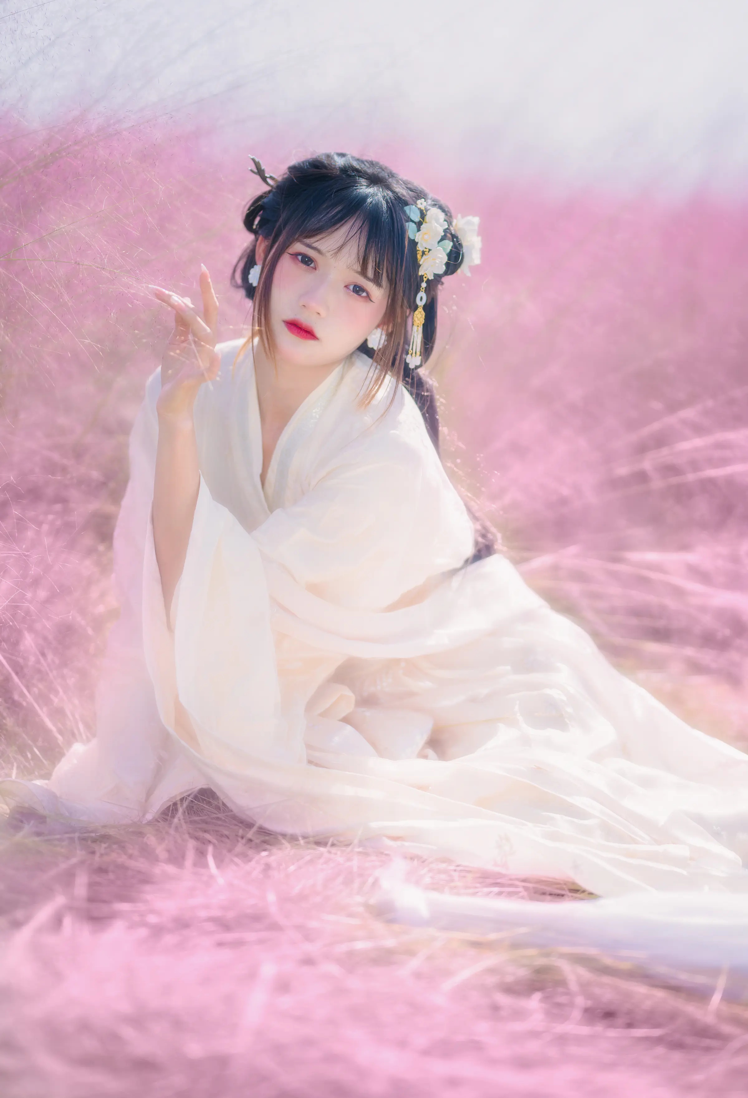 颜值博主_兔子Zzz不吃胡萝卜_No.066 &ndash; 粉草回忆 主题写真 [21P]Xiuren秀人写真高清美女套图写真下载-看套图看套图