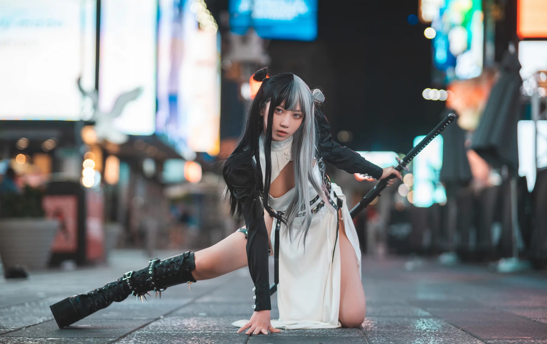 Coser美女_果咩酱w_No.039 &ndash; 中式赛博 主题写真 [13P]-看套图