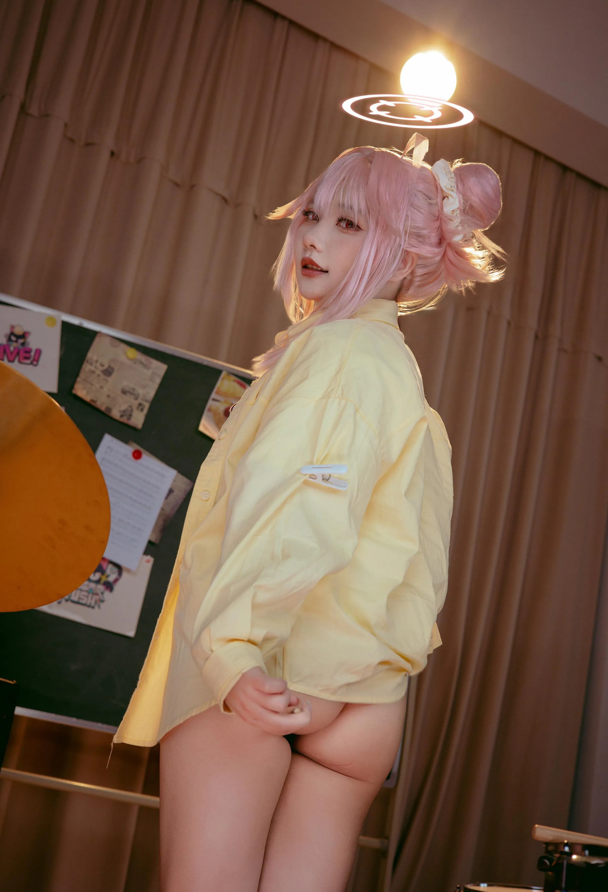 国产Coser美女_是一只熊仔吗_No.032 &ndash; 小夏乐队 主题写真 [50P]-看套图