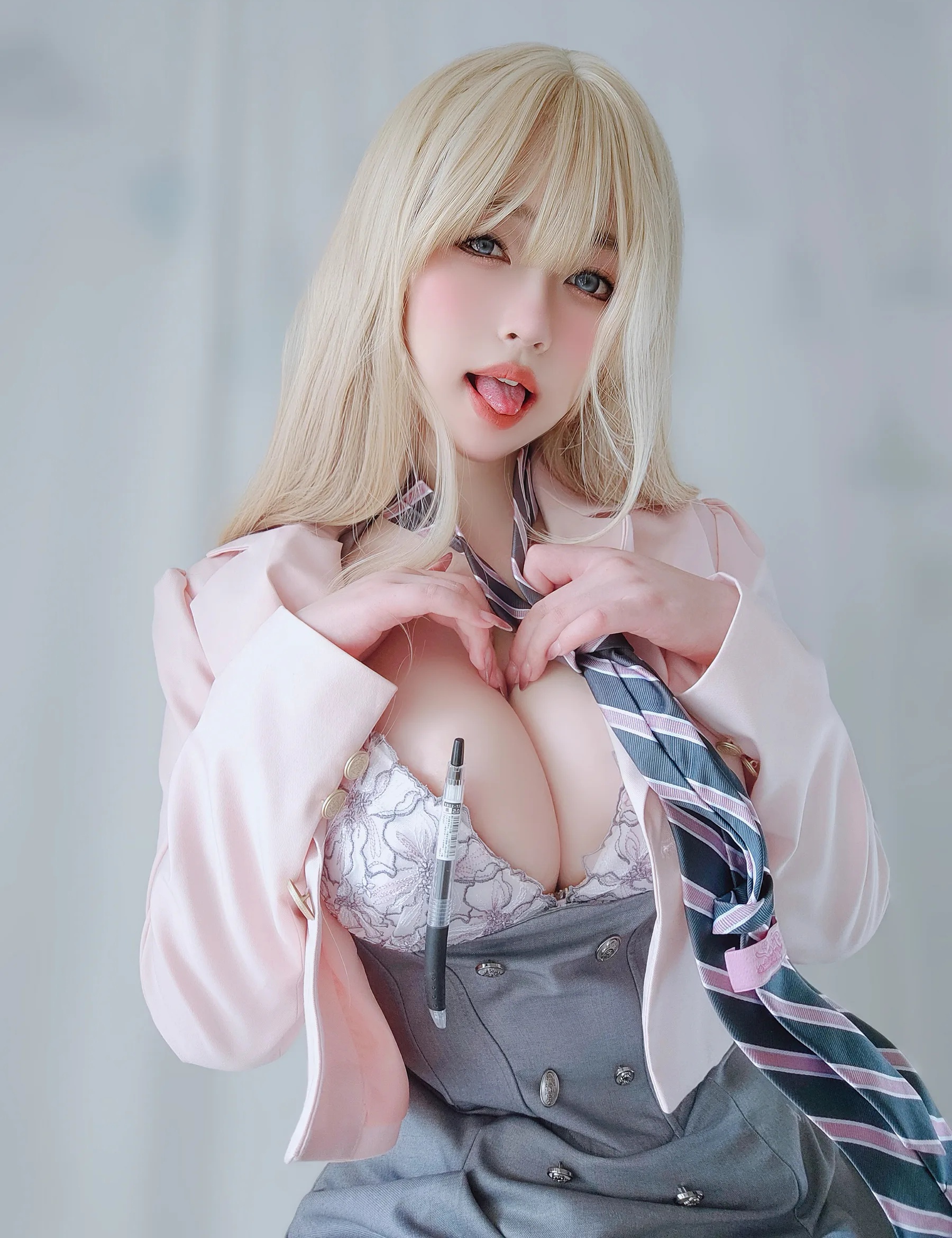 Coser美女_女主K_No.043 催眠傲娇的前辈 主题写真 [78P]Xiuren秀人写真高清美女套图写真下载-看套图看套图