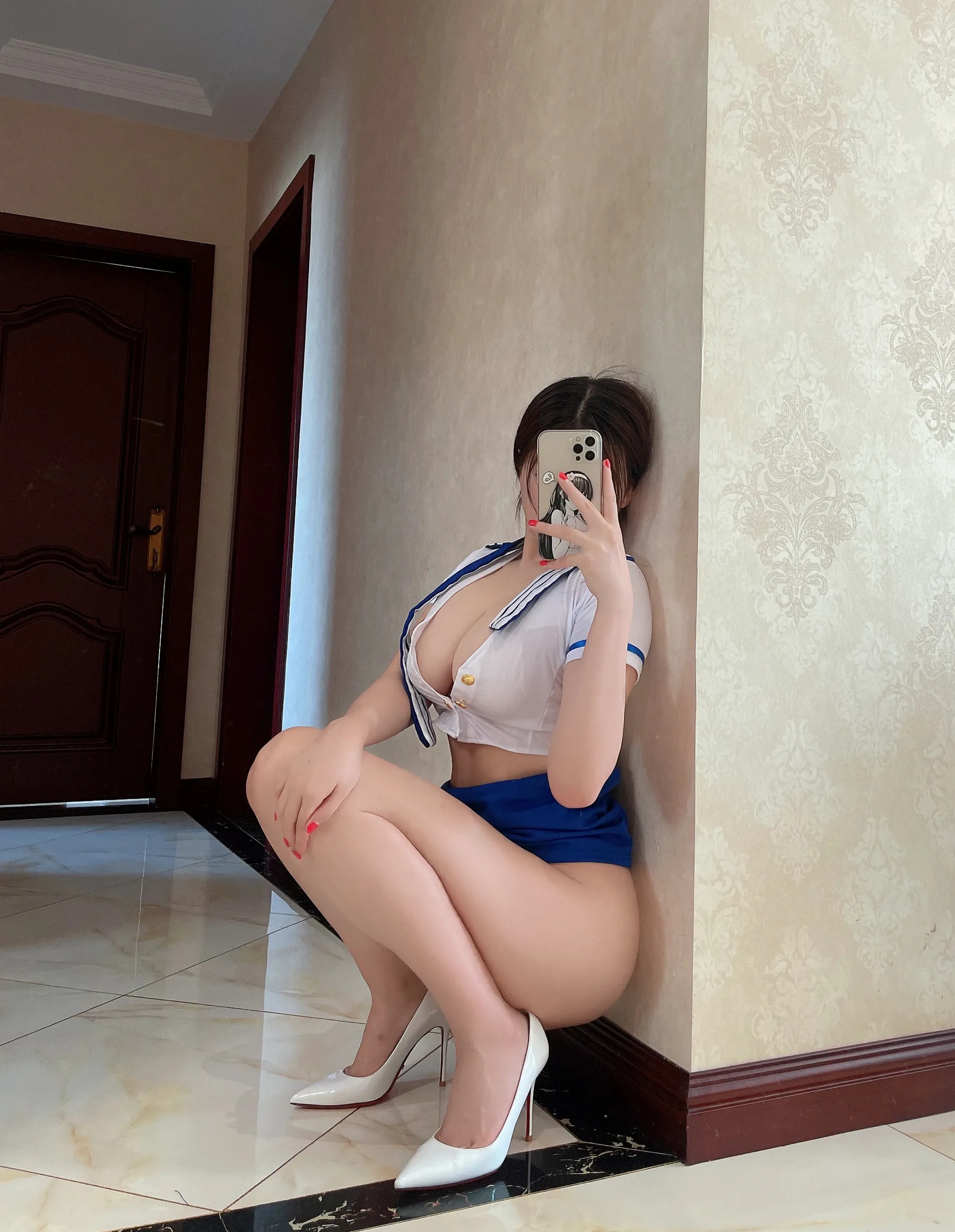 知名博主_奶宝妹纸_No.009 &ndash; 空姐 主题写真 [10P]Xiuren秀人写真高清美女套图写真下载-看套图看套图