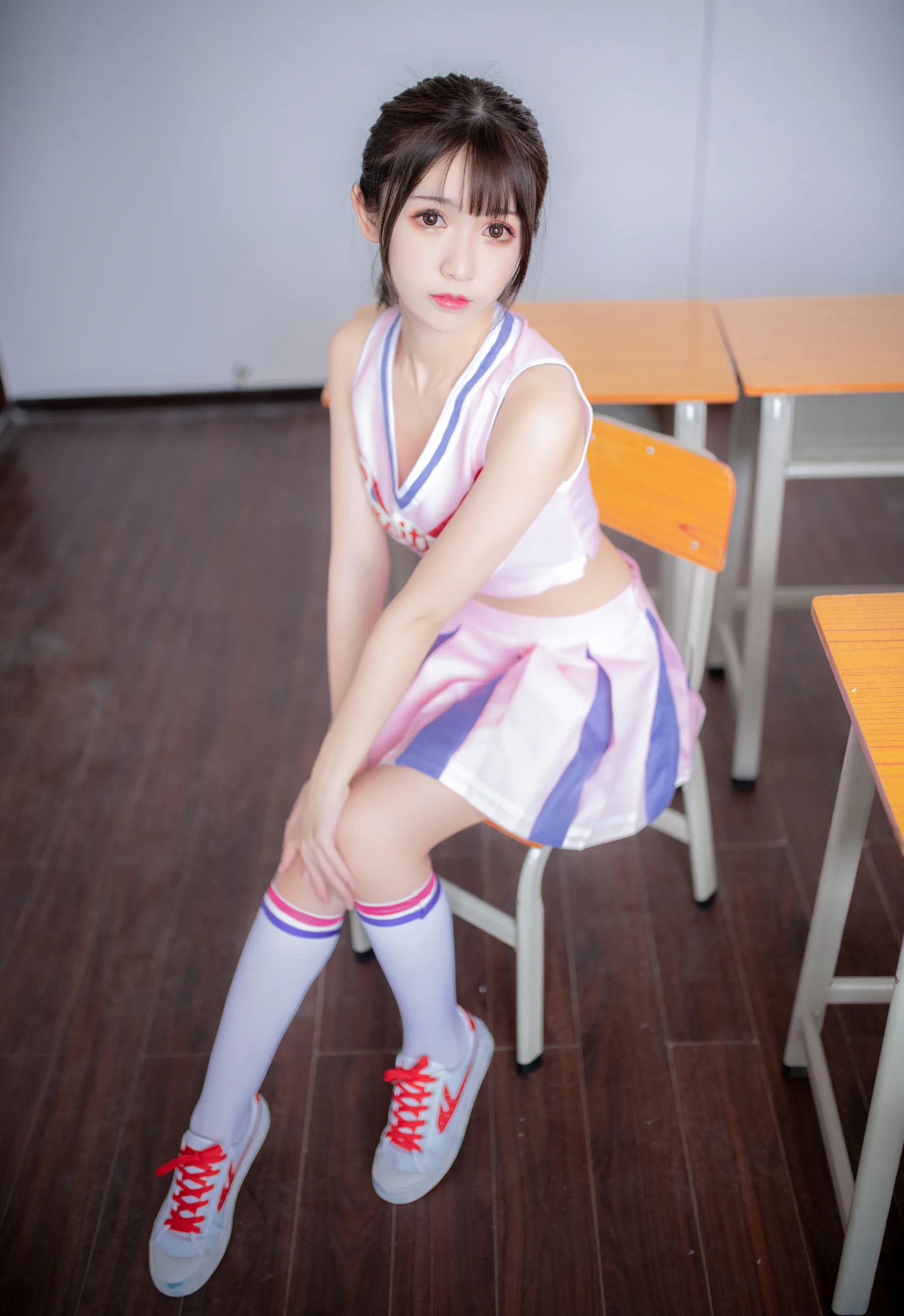 动漫博主_鳗鱼霏儿_No.017 路人女主 主题写真 [56P]Xiuren秀人写真高清美女套图写真下载-看套图看套图
