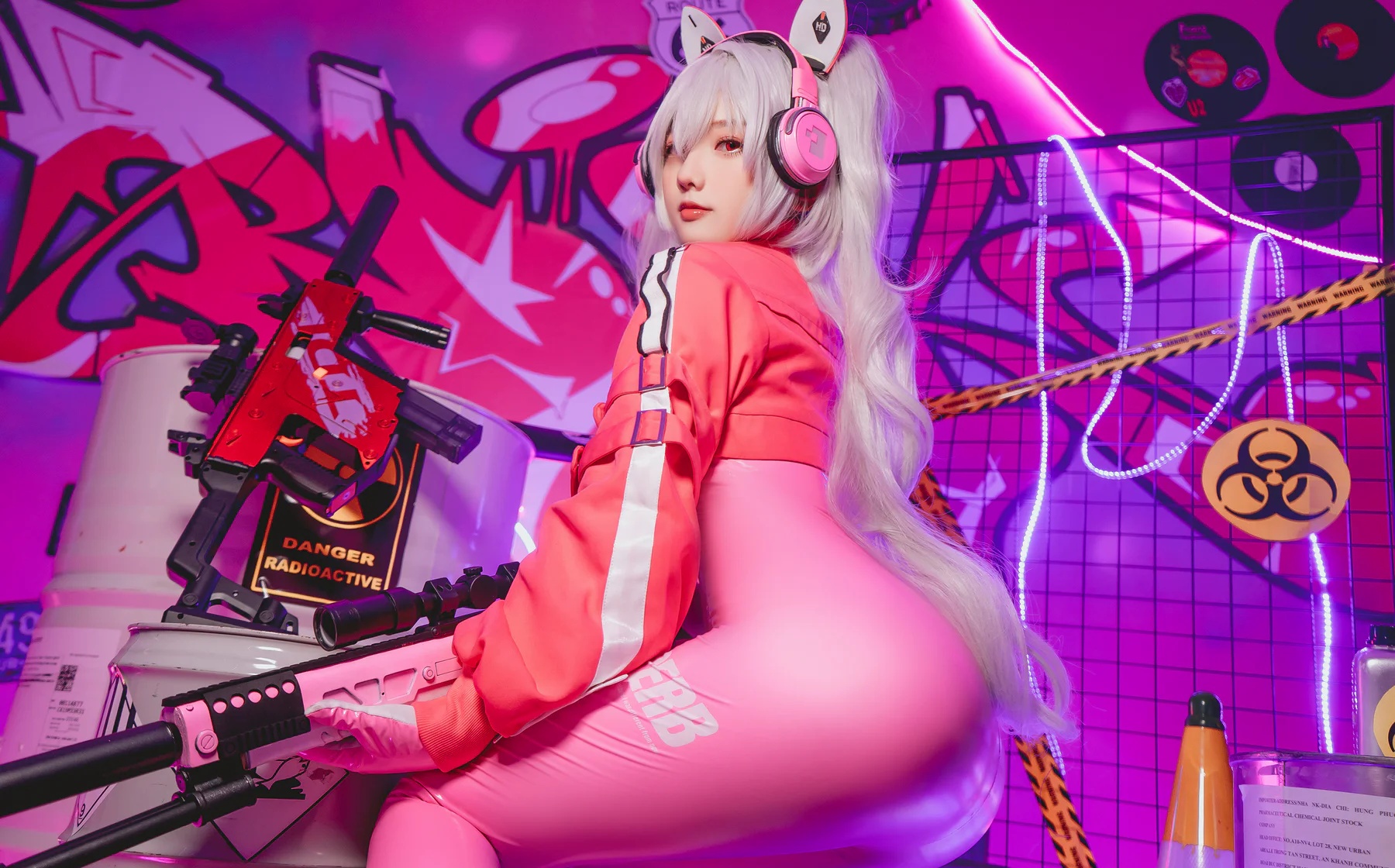 华裔Coser美女_Messie Huang_No.037 &ndash; Alice [62P]-看套图