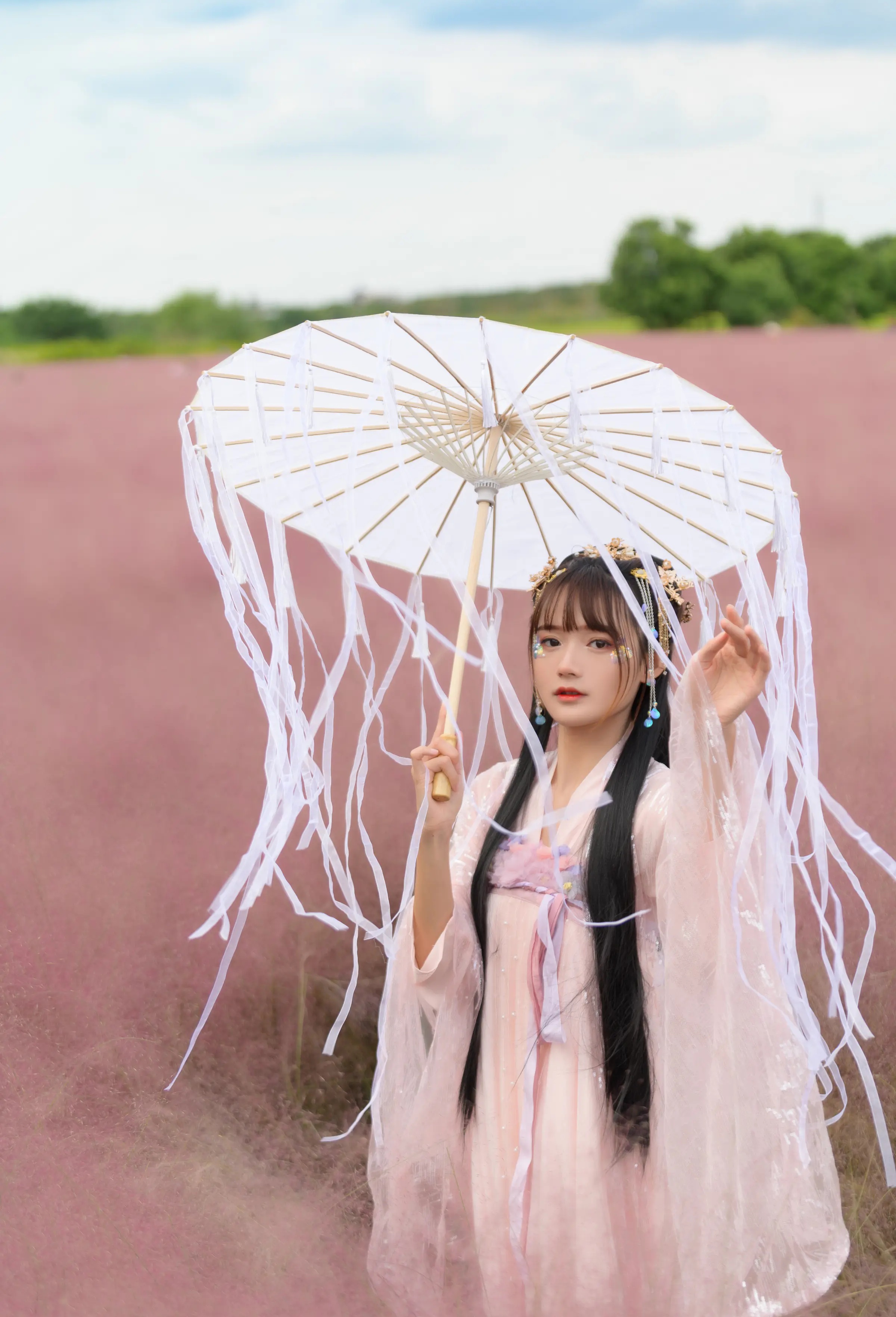 颜值博主_兔子Zzz不吃胡萝卜_No.090 &ndash; 伊人 主题写真 [25P]Xiuren秀人写真高清美女套图写真下载-看套图看套图