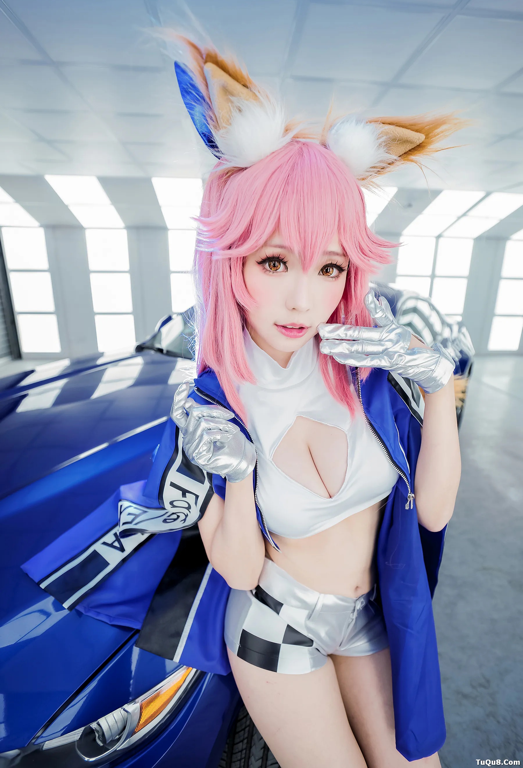 Coser妹子_ElyEE子_No.045 玉藻前-赛车 主题写真 [33P]Xiuren秀人写真高清美女套图写真下载-看套图看套图