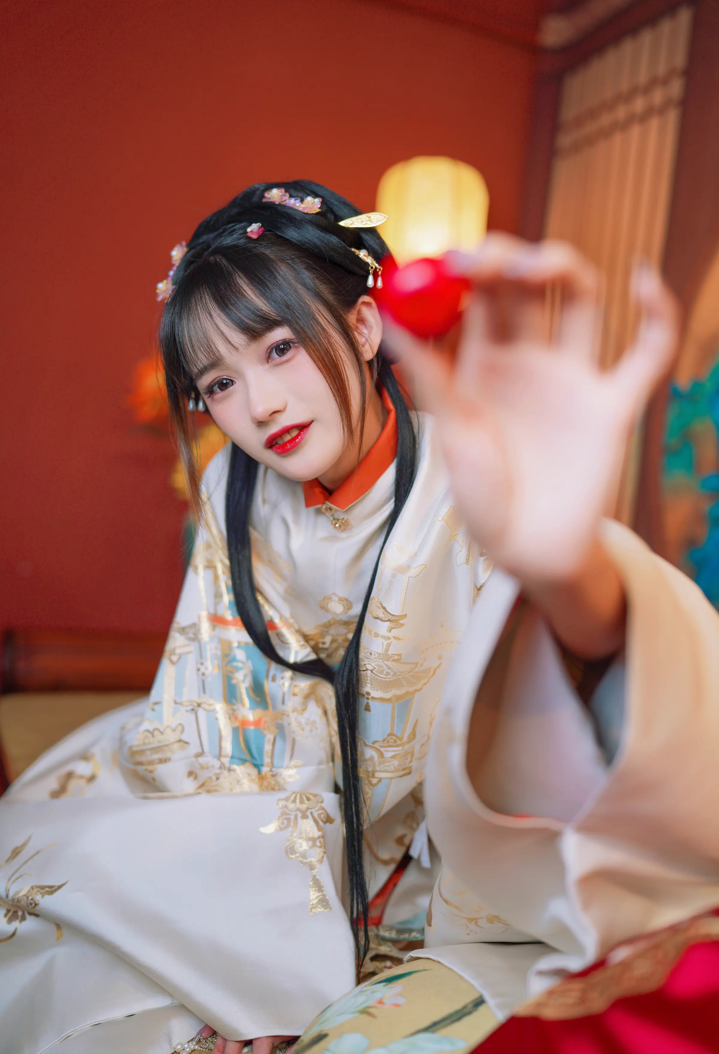颜值博主_兔子Zzz不吃胡萝卜_No.136 &ndash; 小轩窗，正梳妆 [38P]Xiuren秀人写真高清美女套图写真下载-看套图看套图