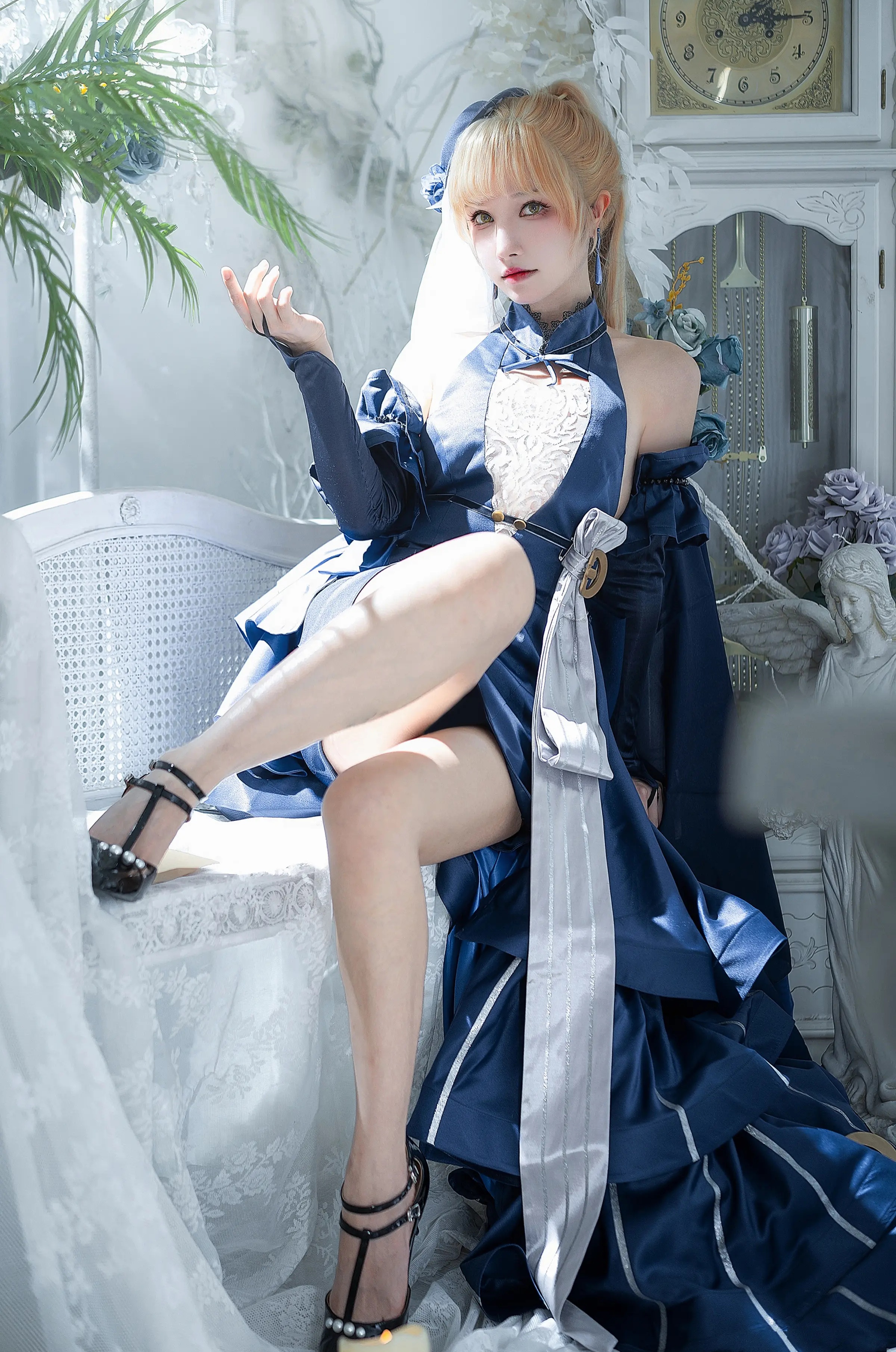 Coser美女_一千只猫薄禾_No.015 &ndash; 艾瑞尔 静谧夜曲 [18P]Xiuren秀人写真高清美女套图写真下载-看套图看套图